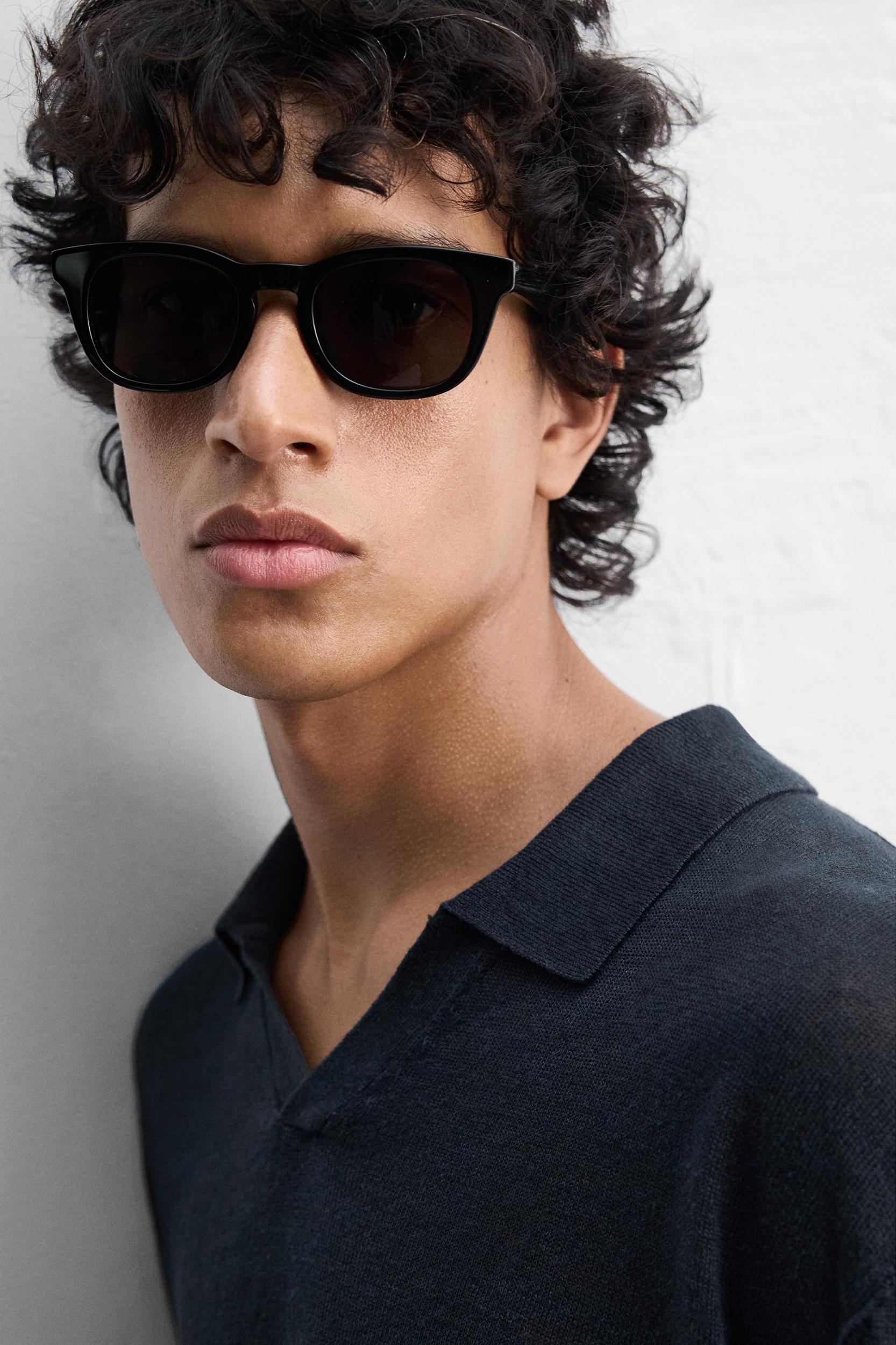 100% LINEN KNIT POLO SHIRT Product Image