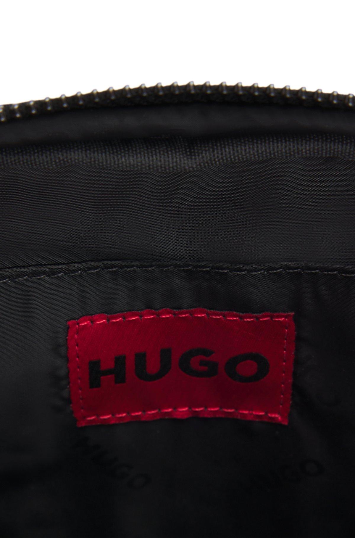 Reporter bag with branded adjustable strap and zip closure Product Image