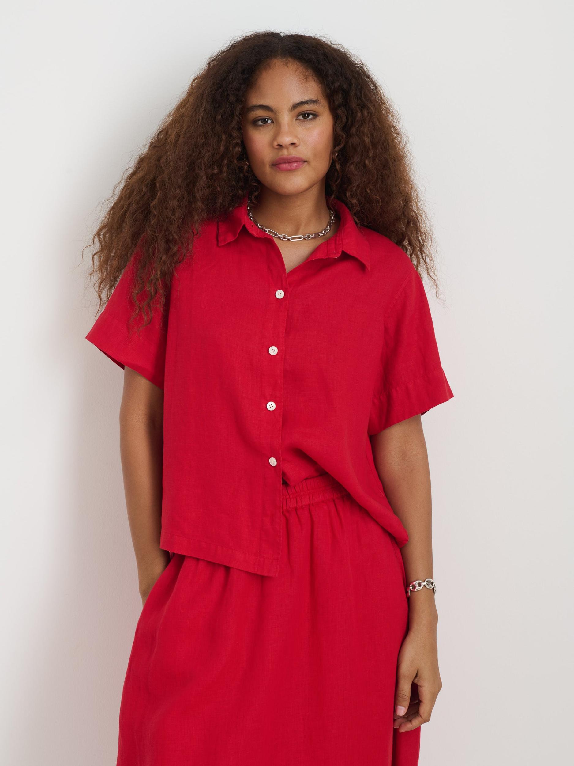 Maddie Shirt In Linen Product Image