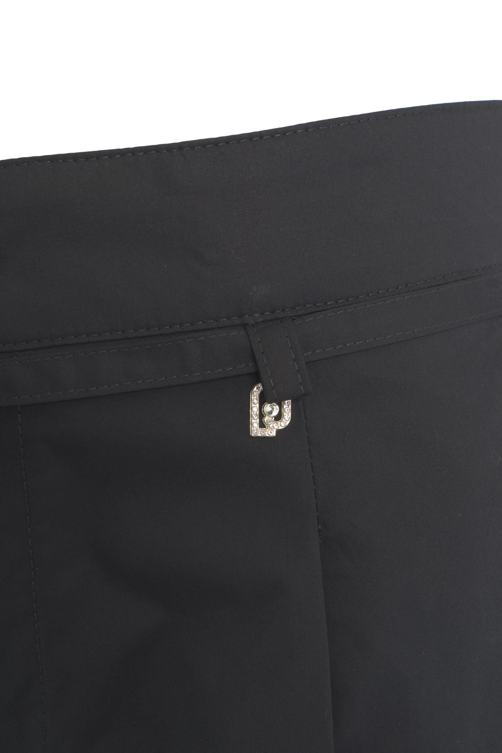 Cropped pants in poplin Product Image