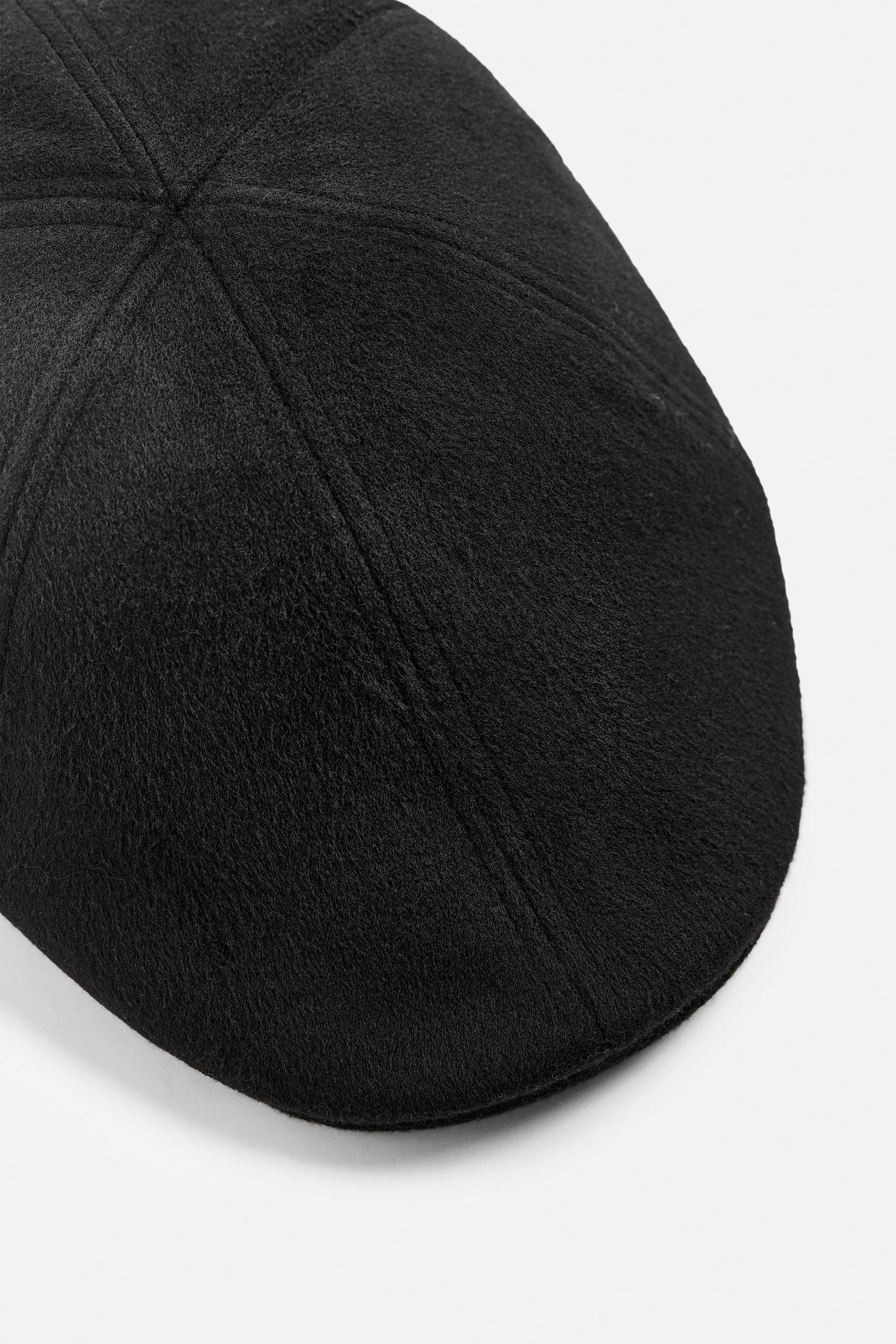 FLANNEL BERET Product Image