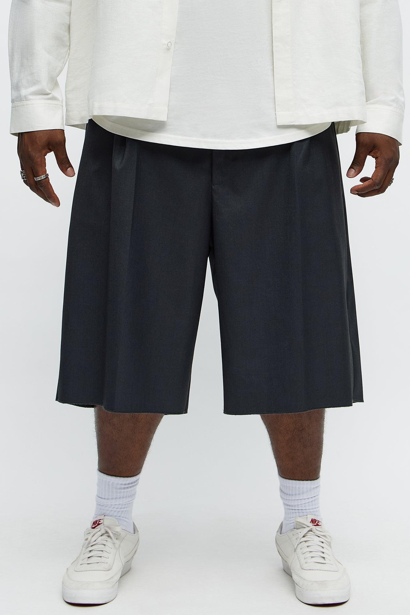 Baggy Pleated Trouser Shorts - Grey Male Product Image