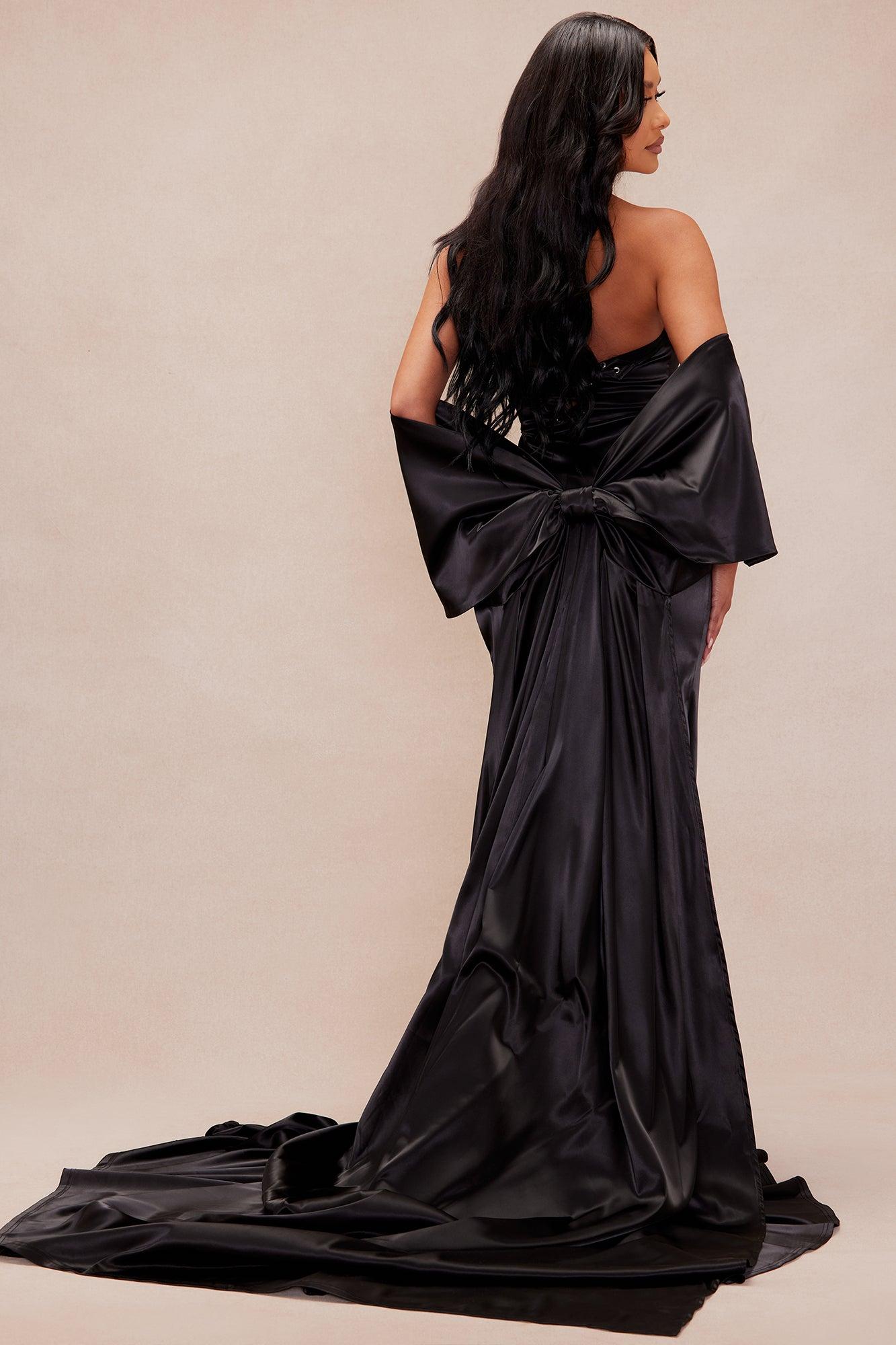 The Main Attraction Satin Gown Set - Black Product Image