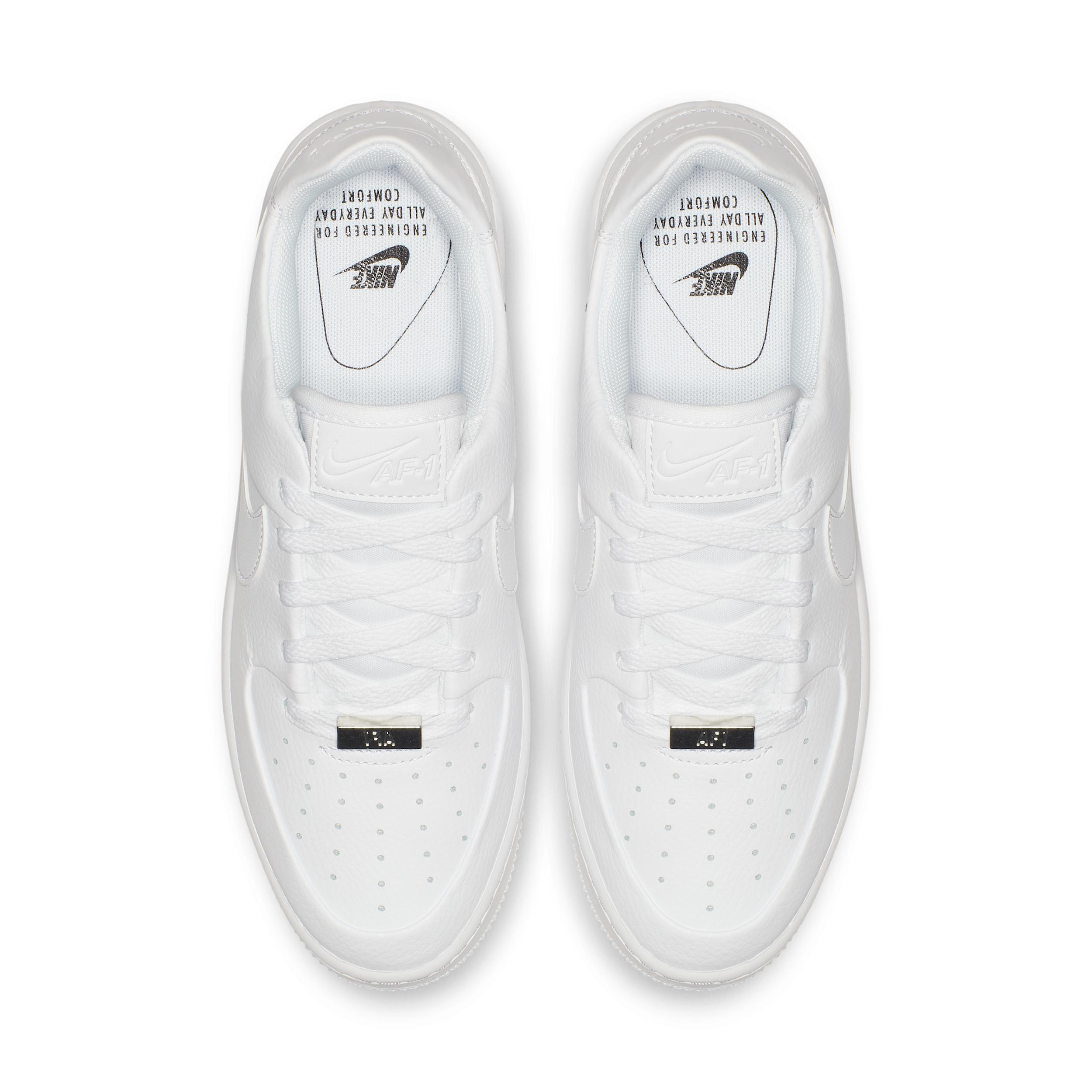 Nike Womens Air Force 1 Sage Low Shoes | AR5339-100 Product Image