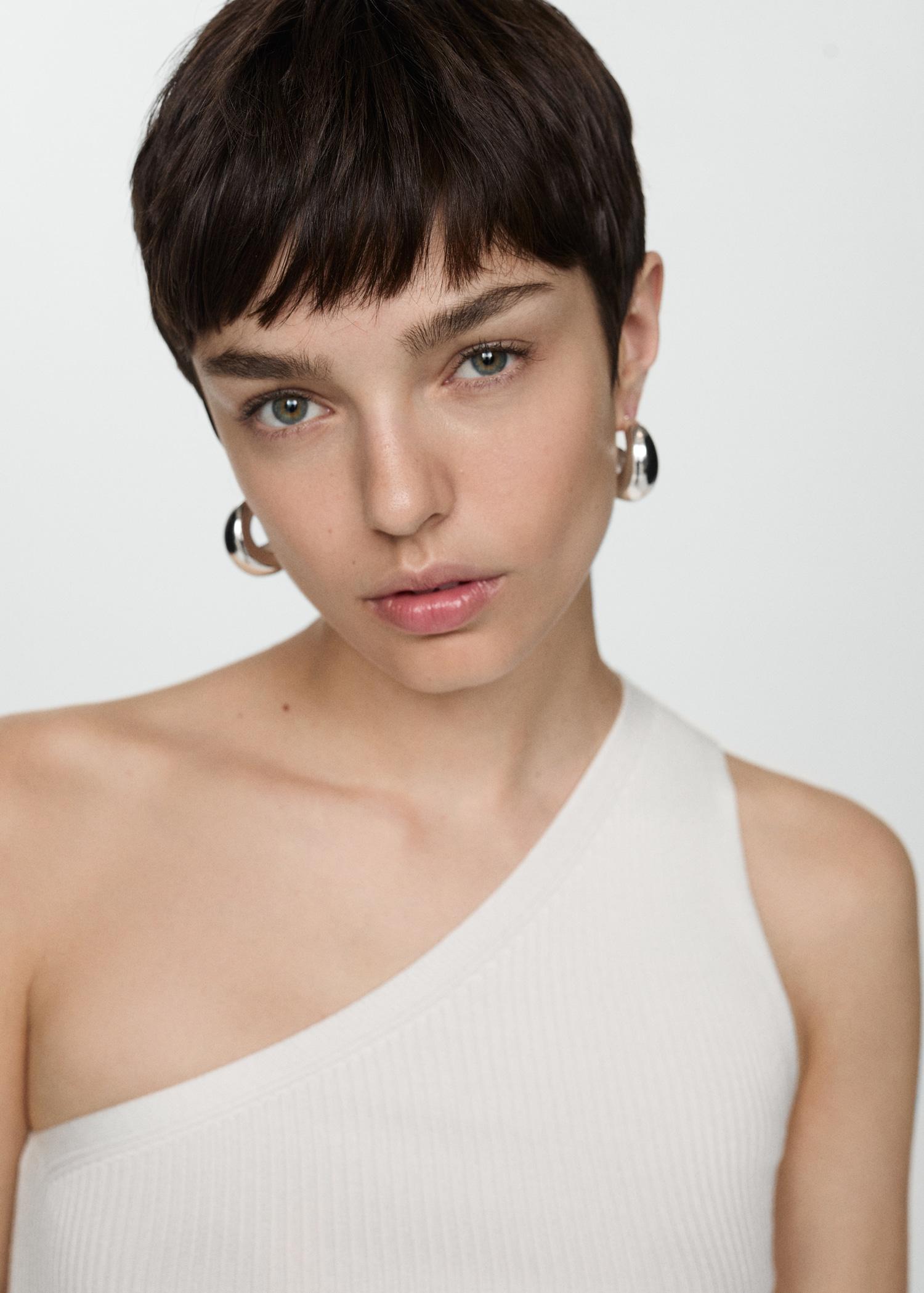 Knit asymmetric top - Women | MANGO USA Product Image