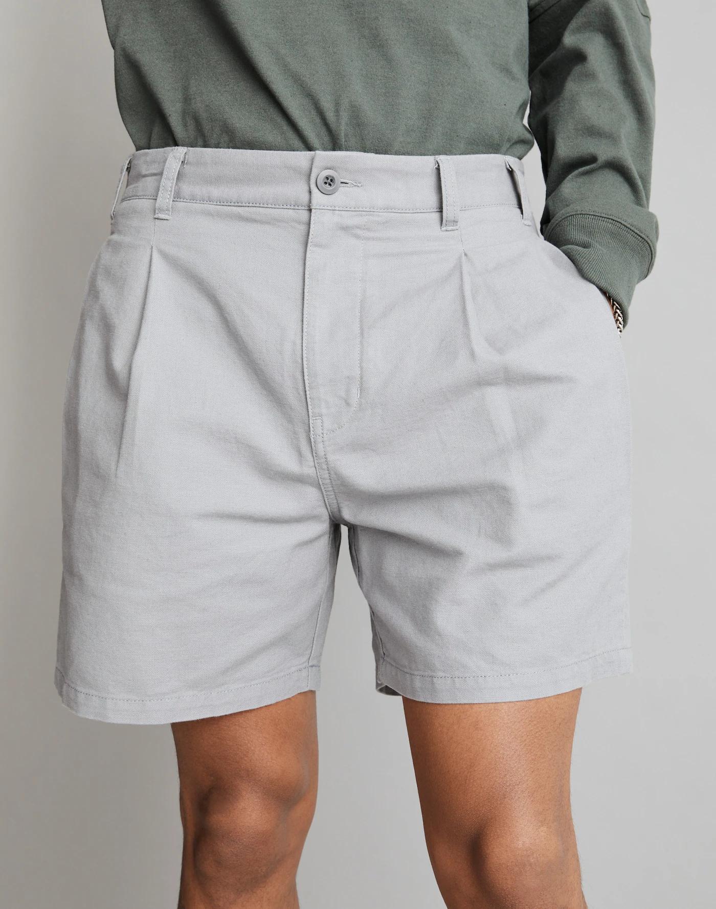 Pleated Cotton-Linen Shorts Product Image