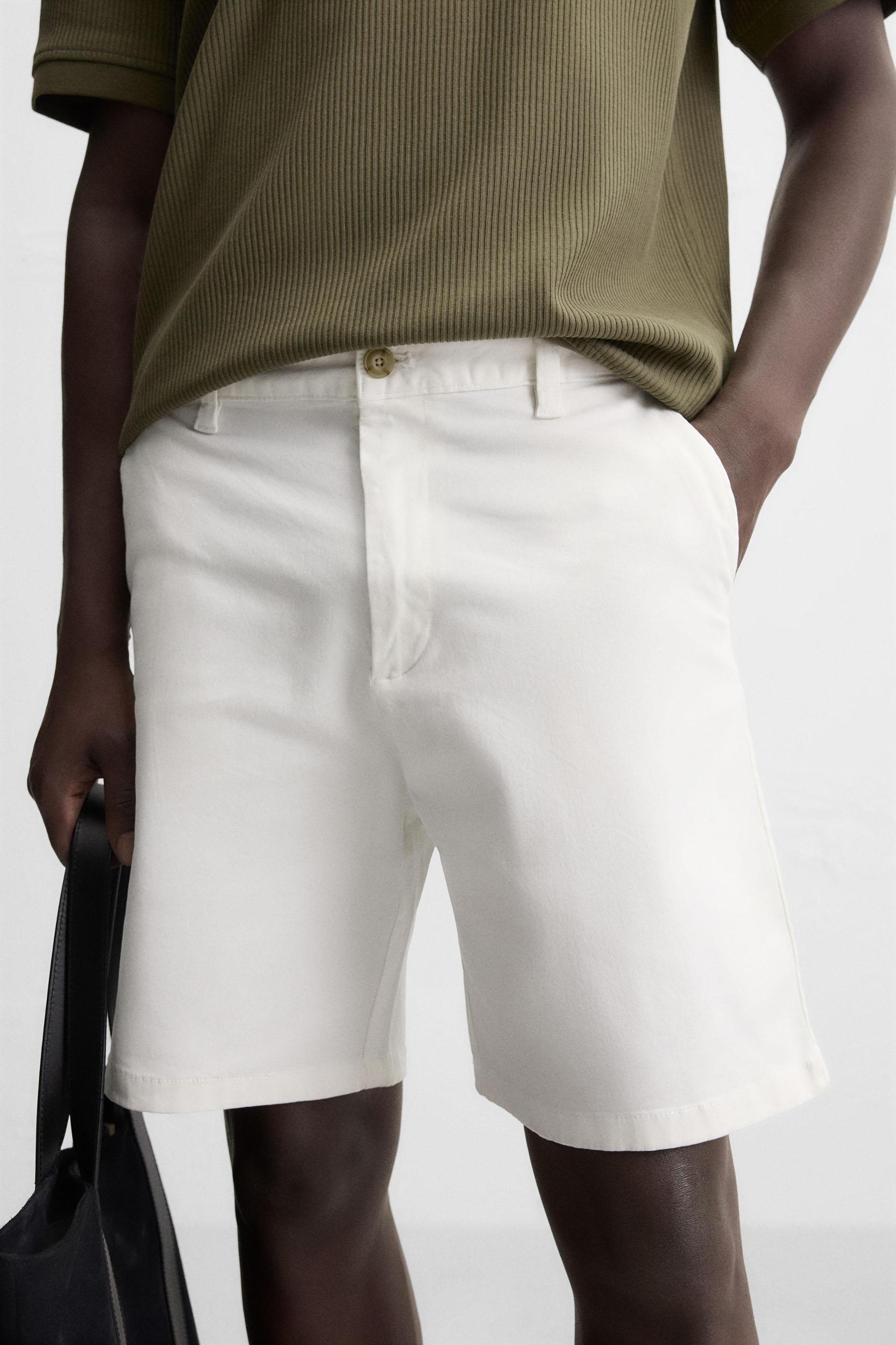 REGULAR FIT CHINO SHORTS Product Image