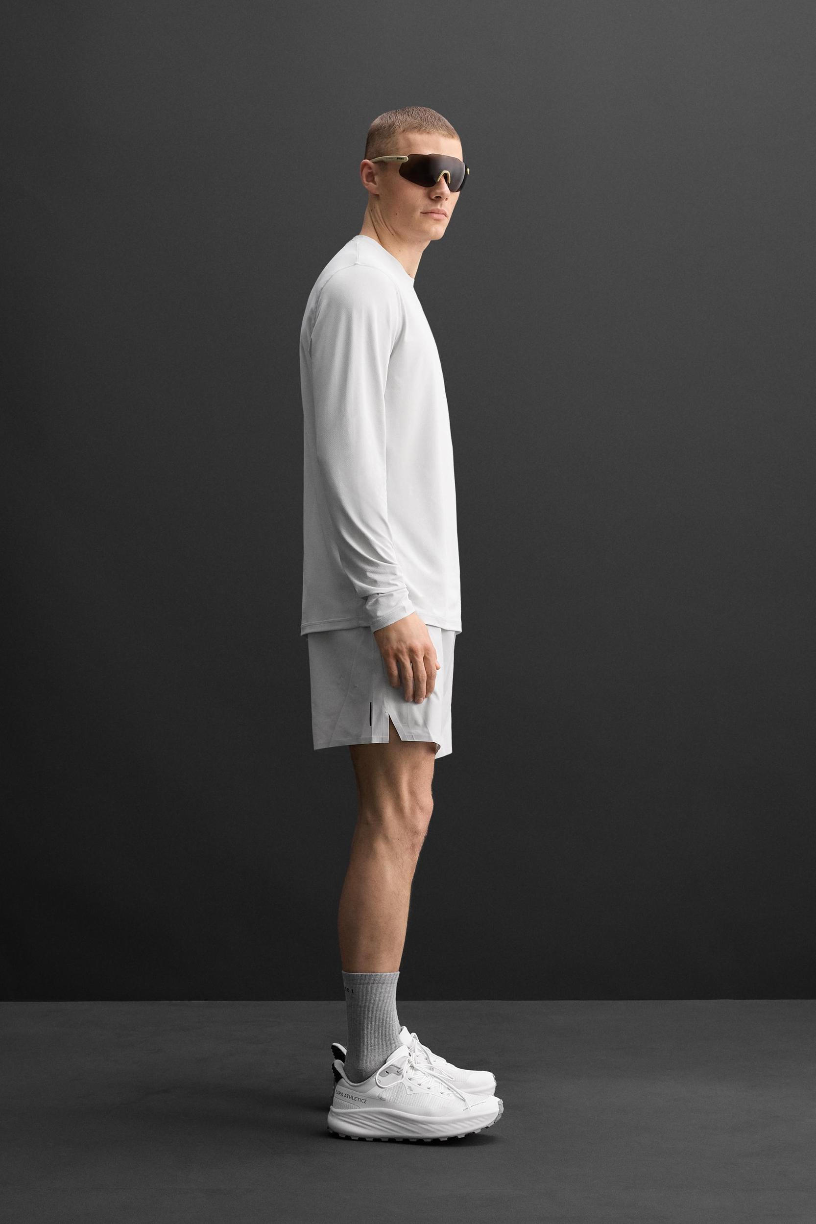 LONG SLEEVE TRAINING T-SHIRT Product Image