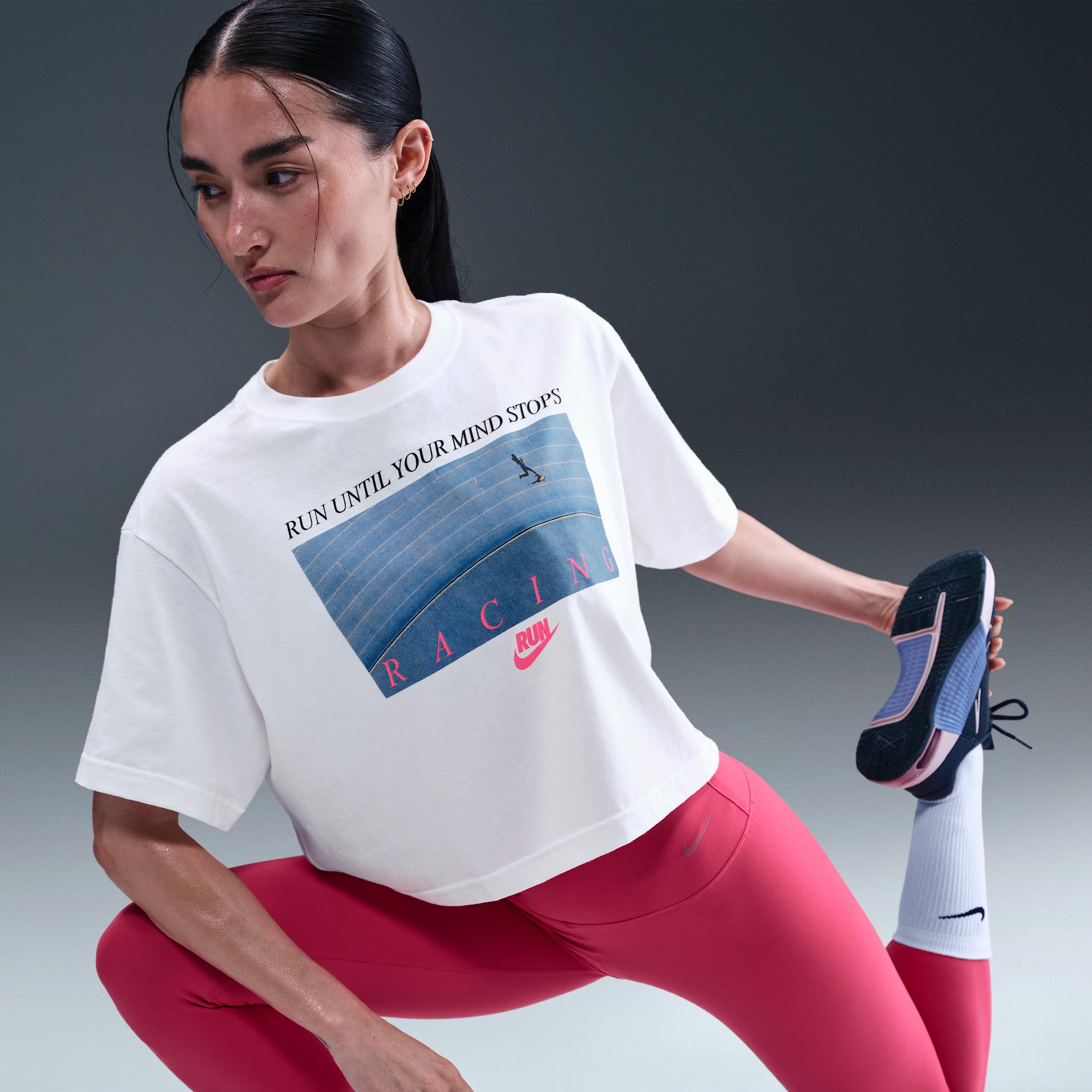 Women's Nike Sportswear Club Cropped T-Shirt Product Image