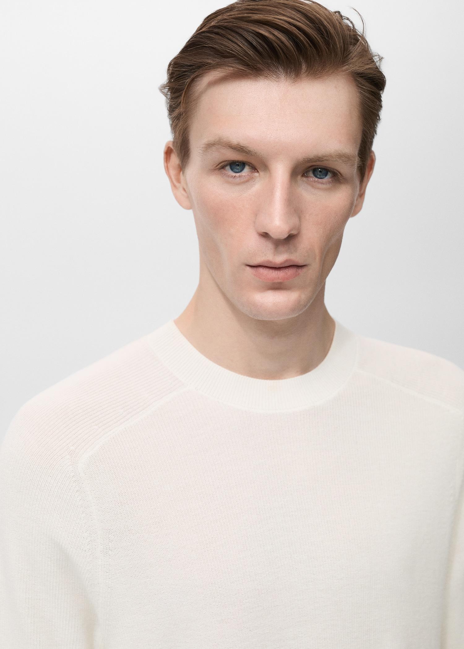 Fine-knit T-shirt - Men | MANGO USA Product Image