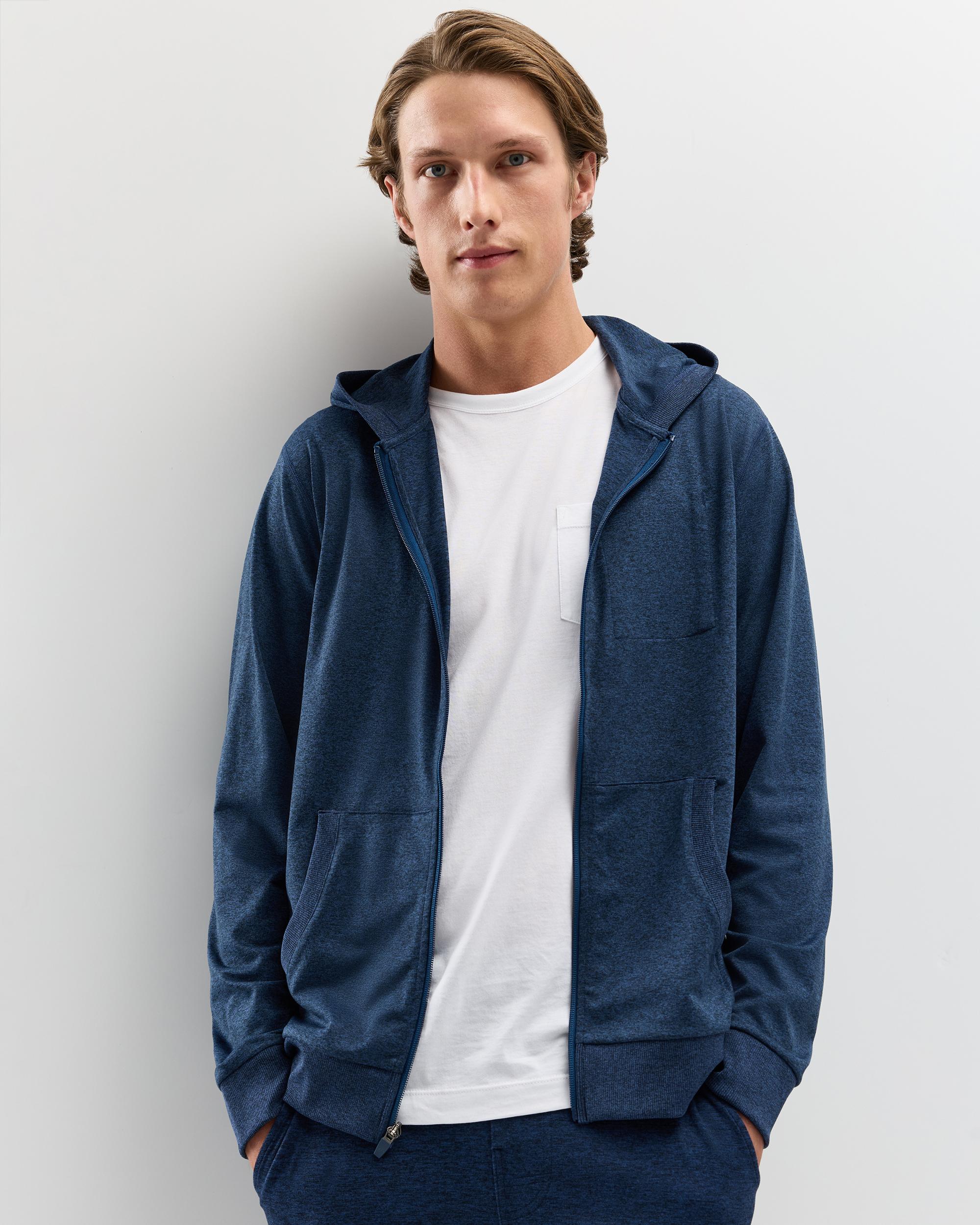 Quince | Men's Flowknit Performance Full-Zip Chest Pocket Hoodie Recycled Polyester Product Image