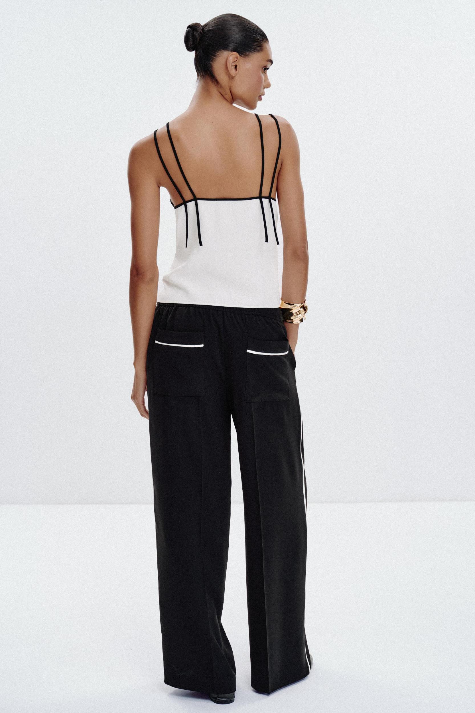 CONTRAST PIPED PANTS Product Image