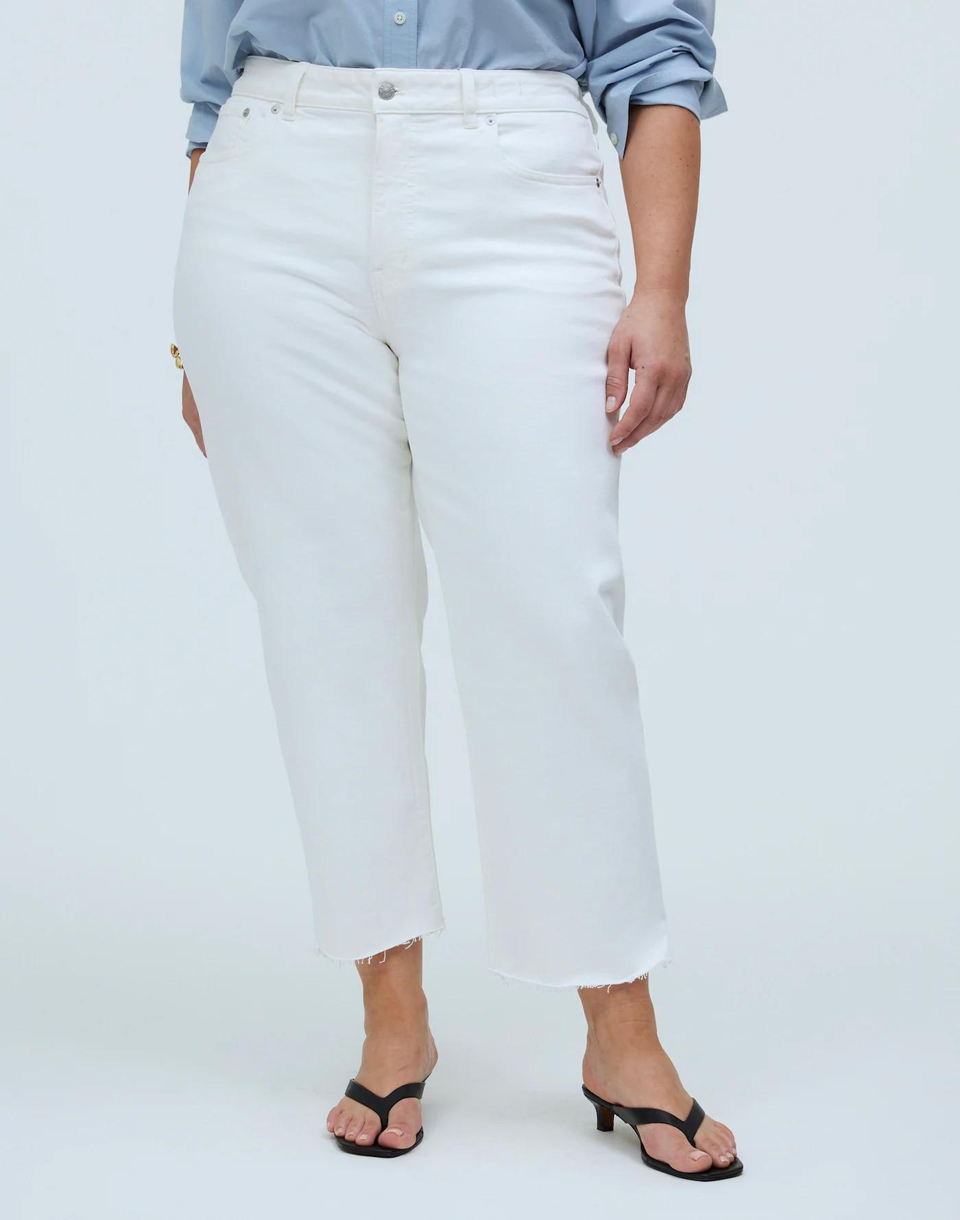 The Plus '90s Straight Crop Jean Product Image