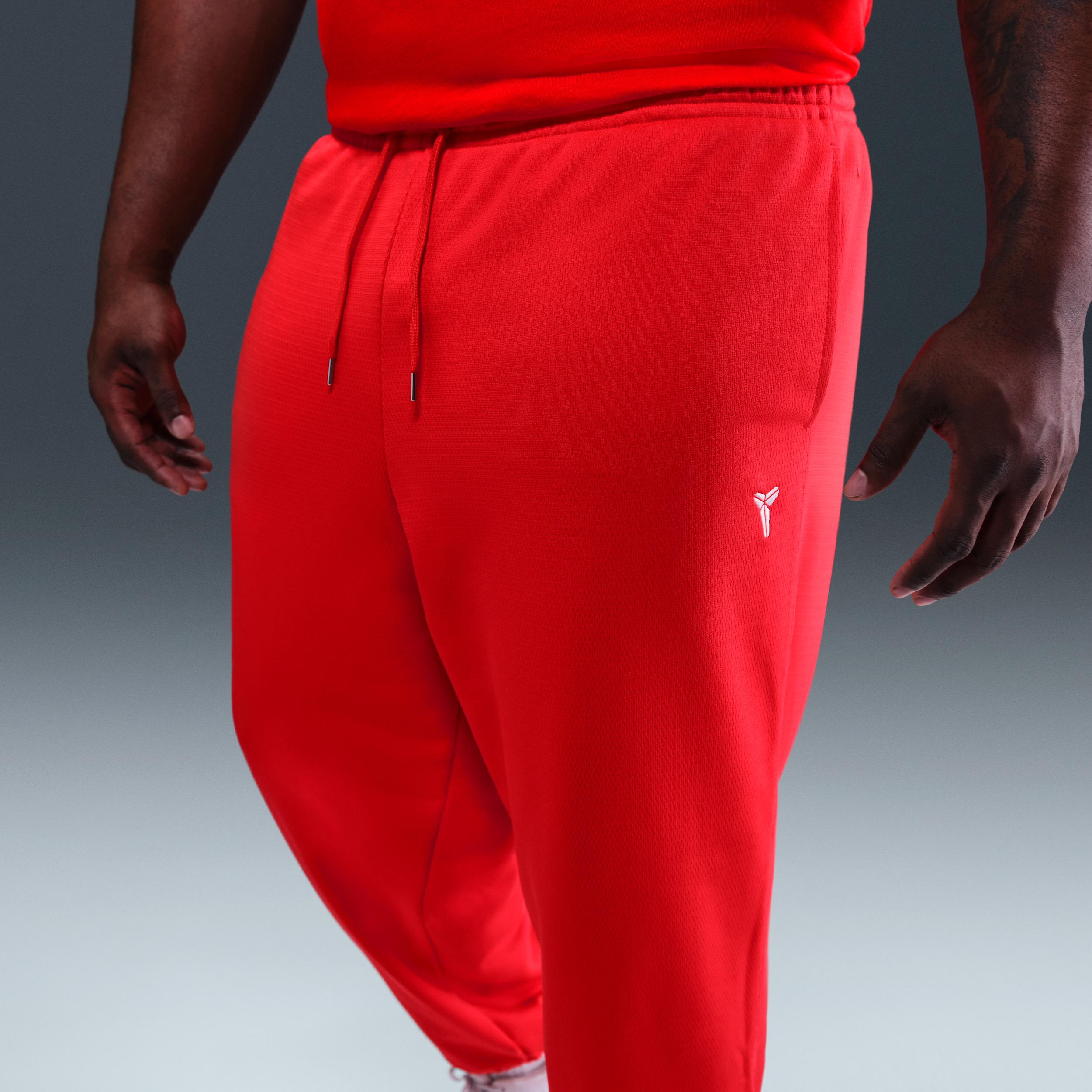 Nike Men's Kobe Therma-FIT Basketball Pants Product Image