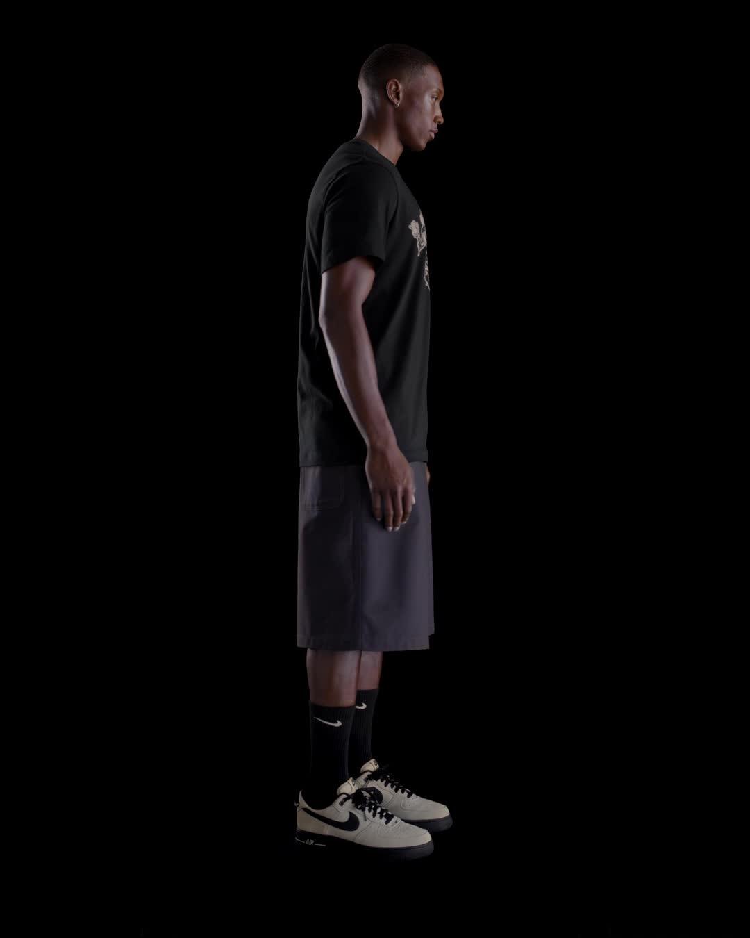 Mens Nike Sportswear T-Shirt | AR5004-324 Product Image