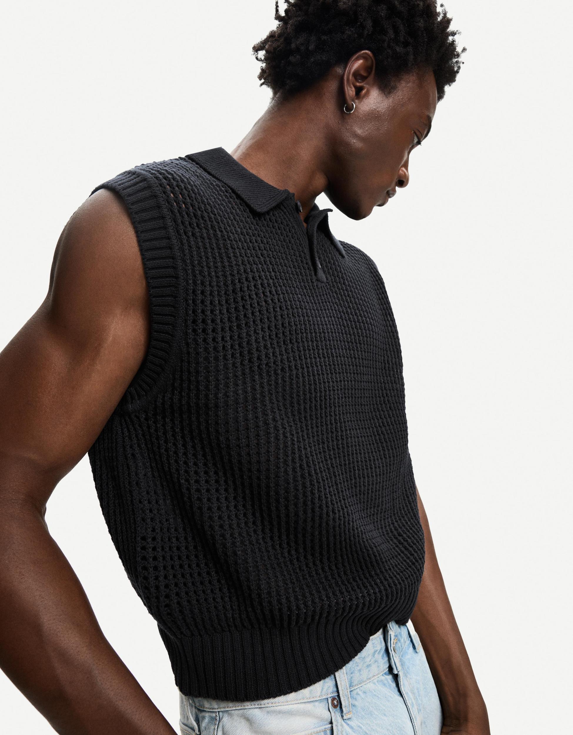 Mesh waistcoat with a buttoned polo collar Product Image