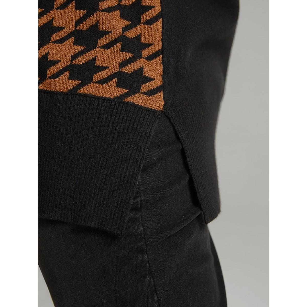 Plus Size Supersoft Essentials Houndstooth Patchwork Pullover Black Women Casual Loose Long Sleeve V-neck Dailywear Pullovers BloomChic 30/6X Product Image