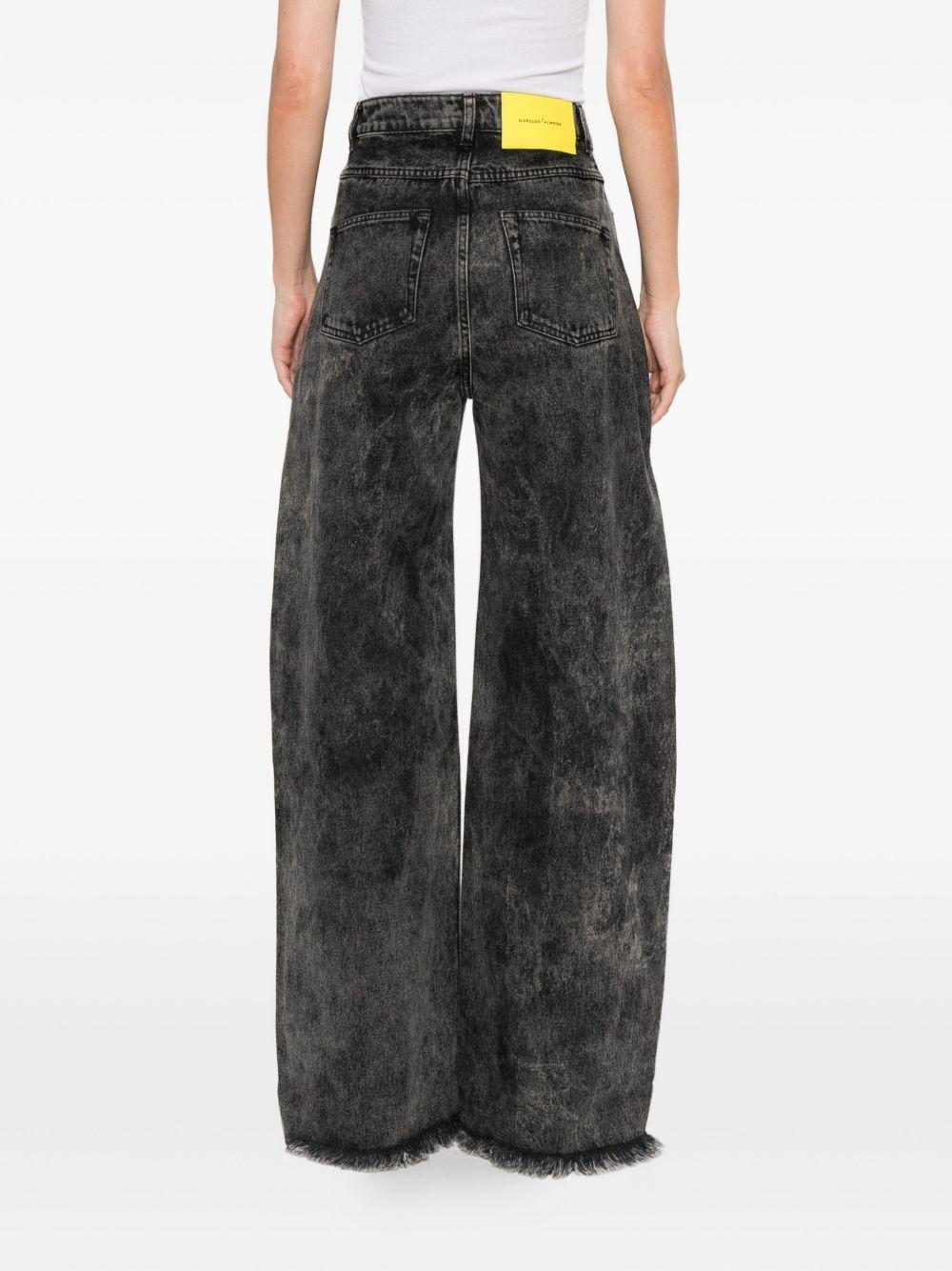 high-waisted boyfriend jeans Product Image