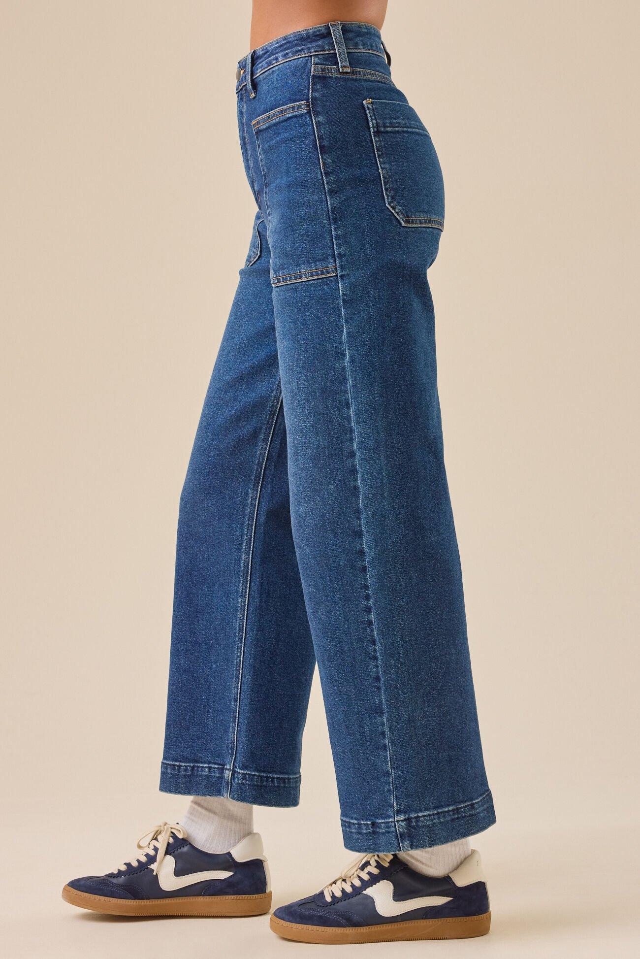 Layla Straight Leg Jean Product Image