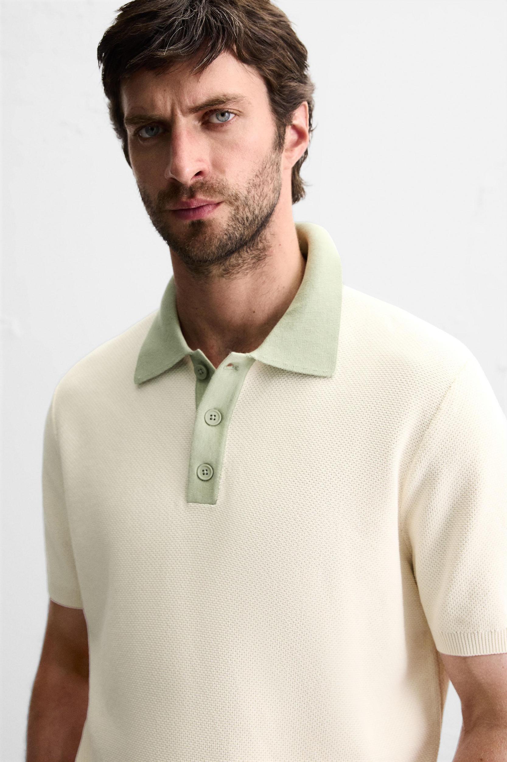CONTRAST KNIT POLO SHIRT Product Image