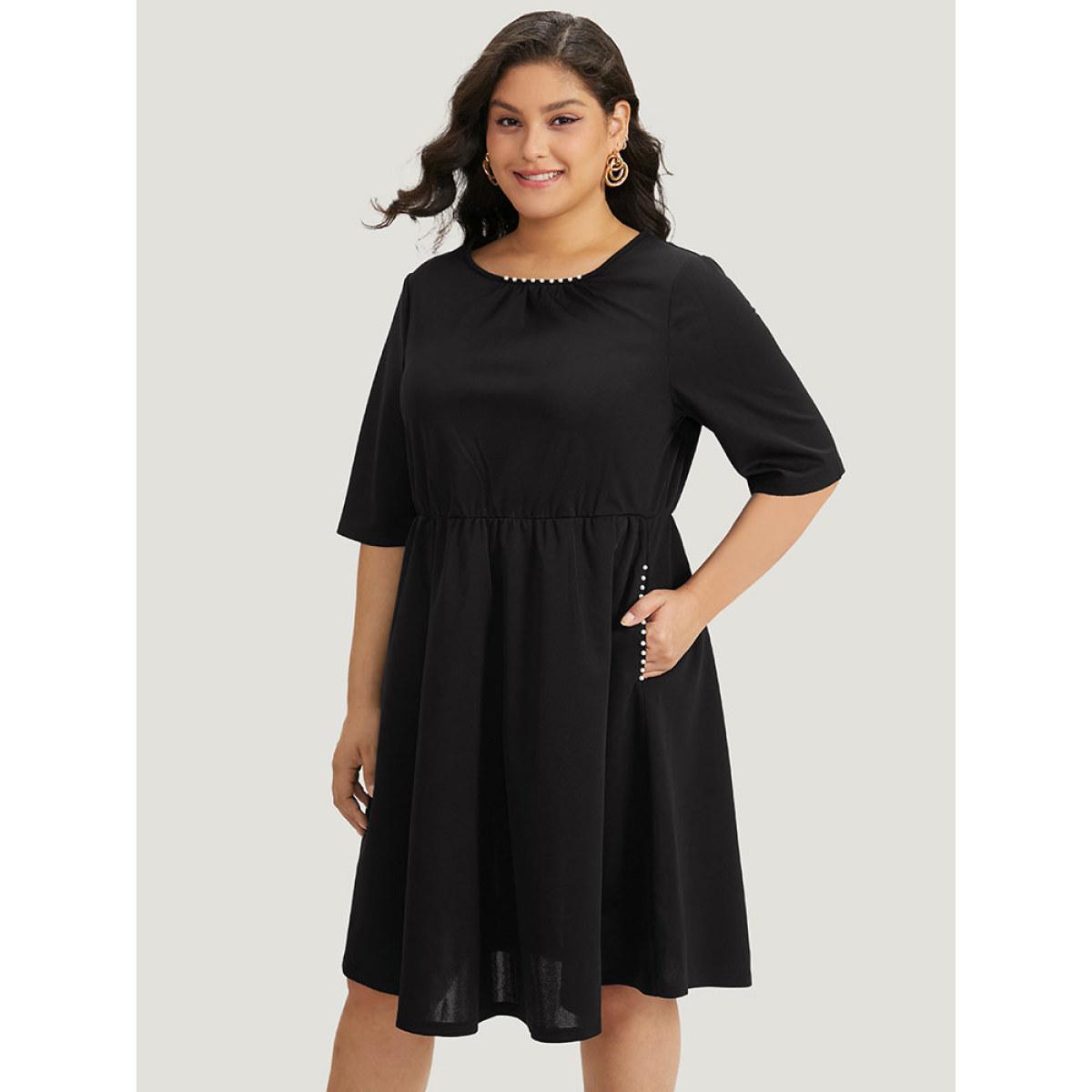 Plus Size Plain Pocket Pearl Beaded Detail Gathered Dress Black Women Elegant Gathered Round Neck Half Sleeve Curvy Midi Dress BloomChic 26/4X Product Image