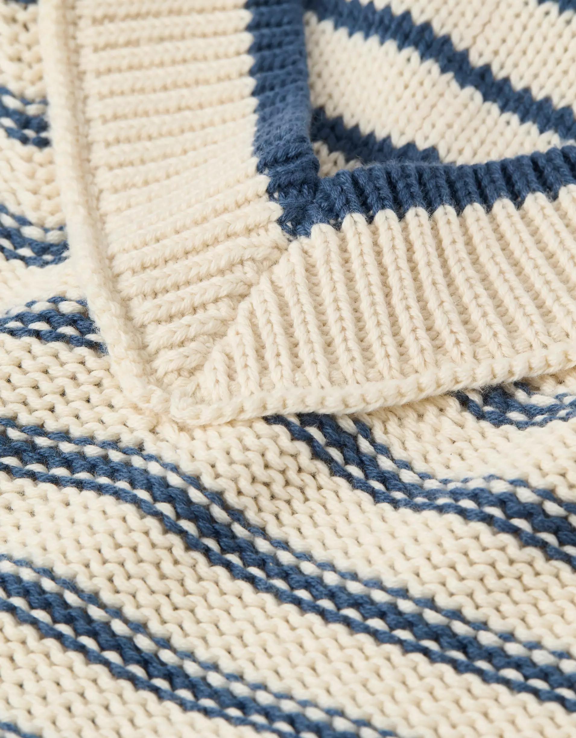 AE Big Hug V-Neck Sweater Product Image