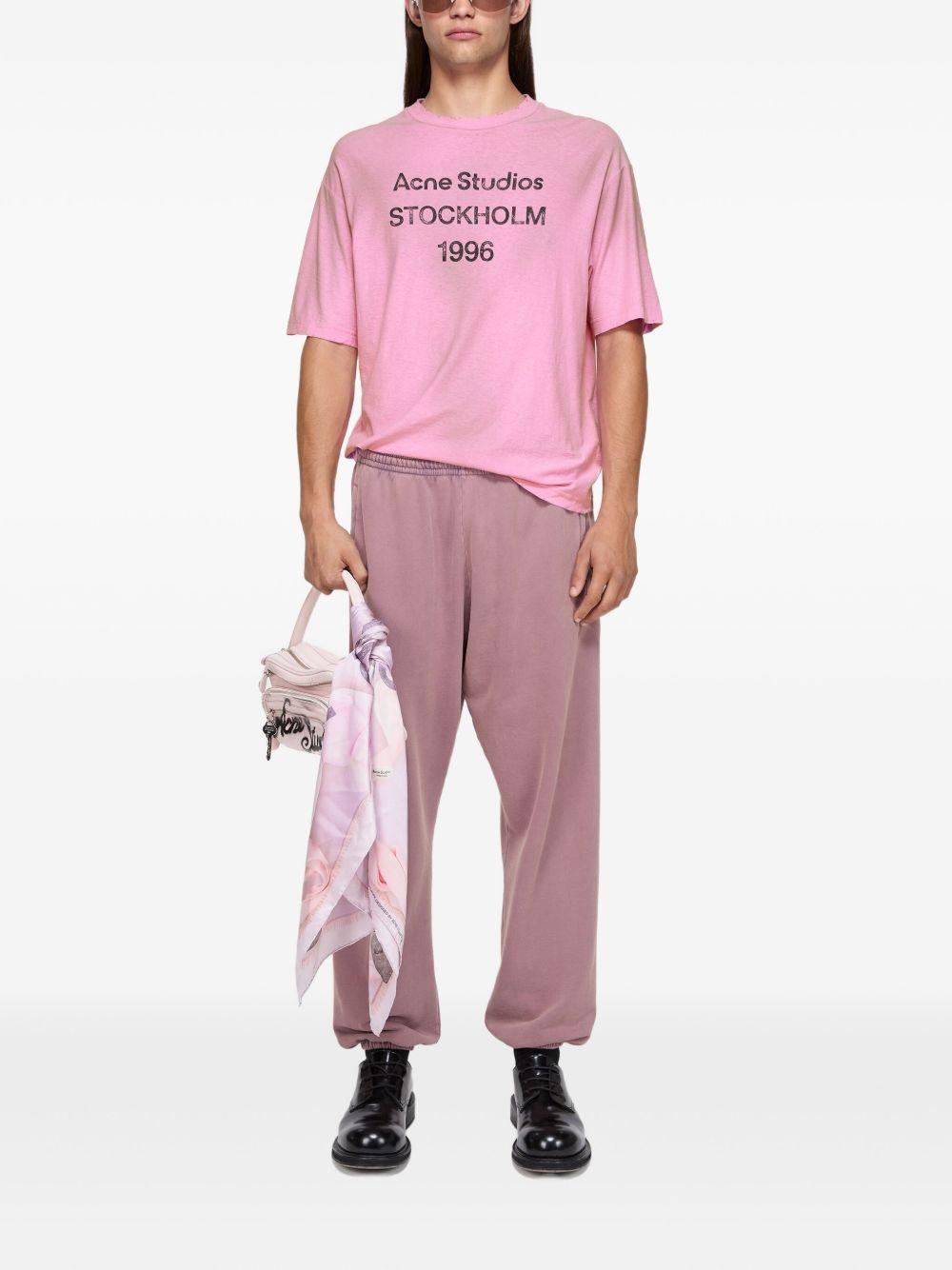 logo-print distressed T-shirt Product Image