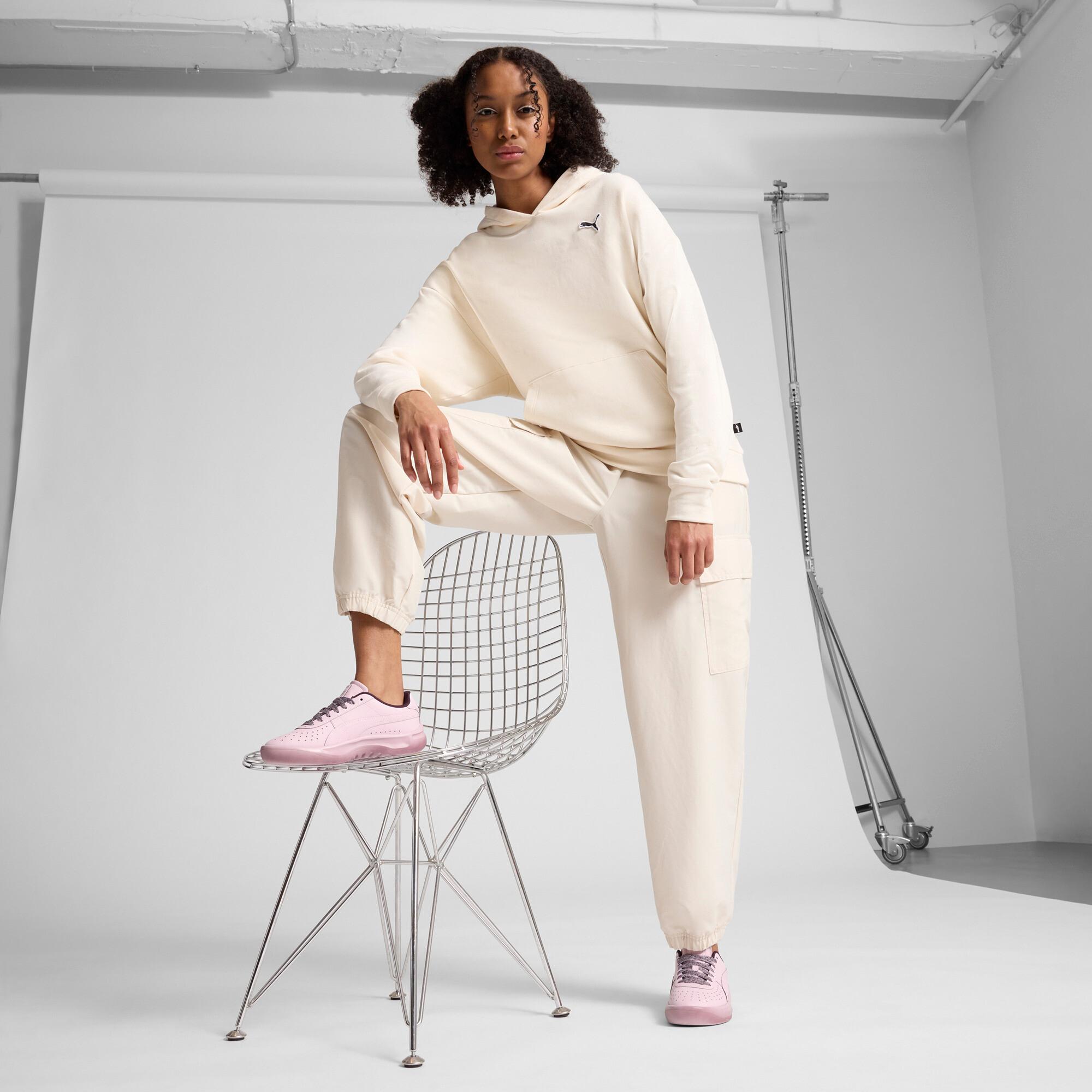 GV Special Mono Women's Sneakers Product Image