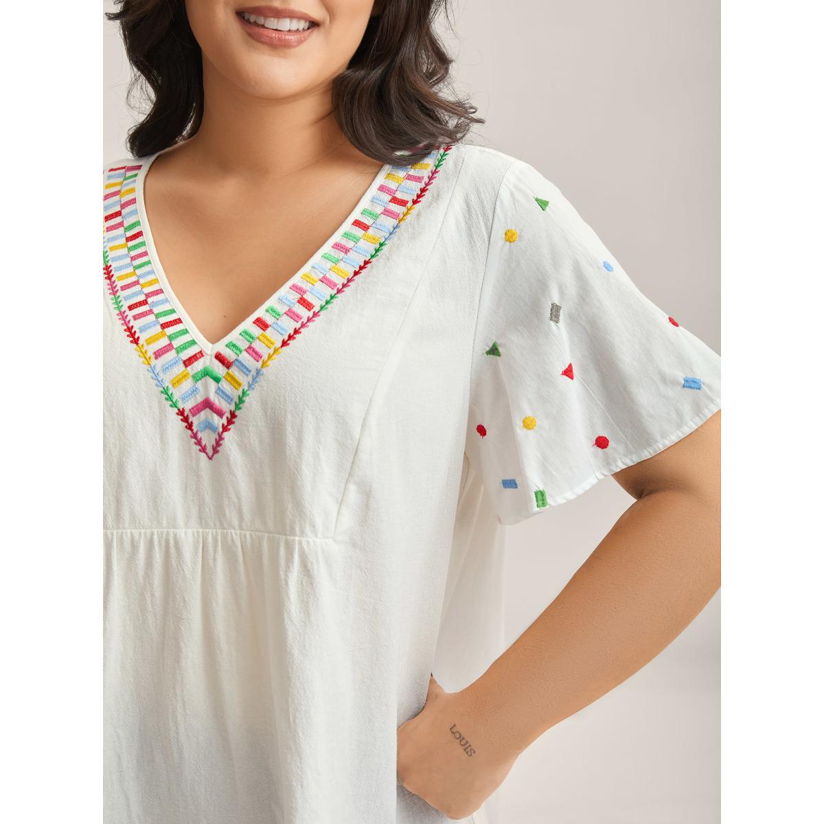 Plus Size Originalwhite Cotton Colorful Embroidery V-Neck Solid Blouse Women Short sleeve V-neck Casual Blouses BloomChic 12/L Product Image