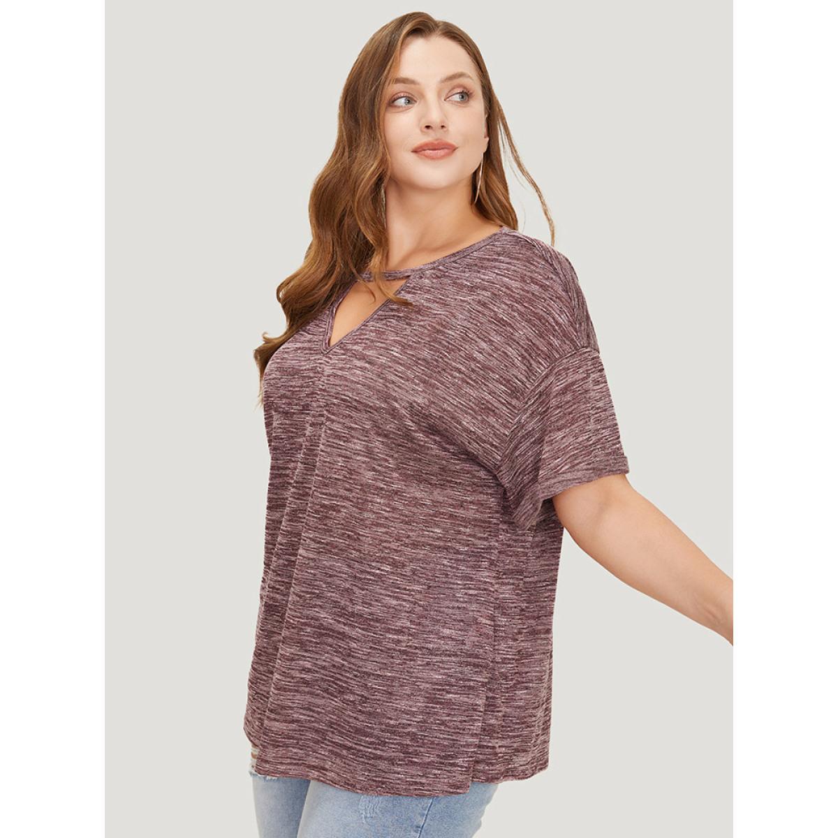 Plus Size Plain Keyhole Split Hem Heather T-shirt Burgundy Women Casual Heather Plain Keyhole Cut-Out Dailywear T-shirts BloomChic 14-16/1X Product Image