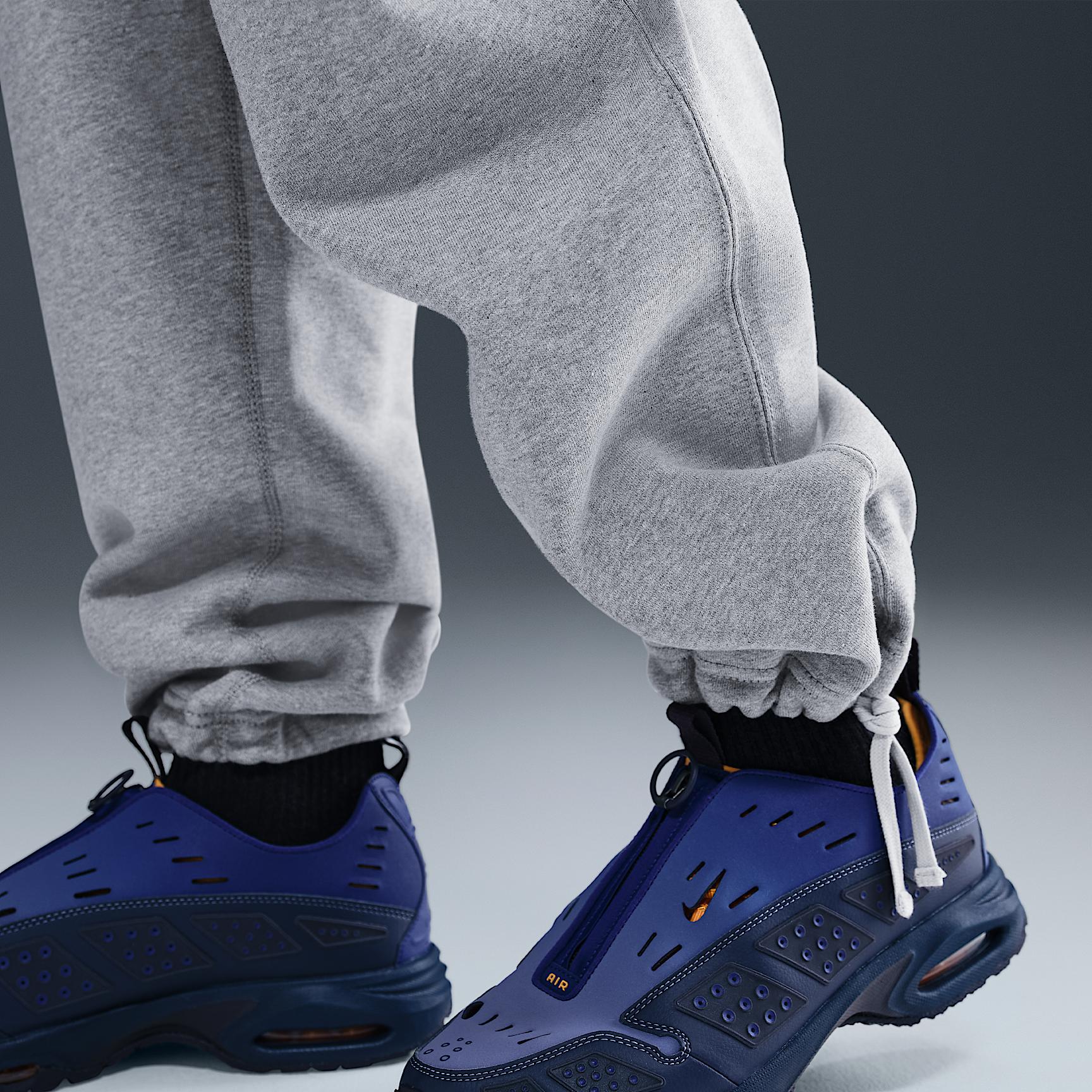 Nike Mens Solo Swoosh Fleece Open-Hem Pants | HV1090-010 Product Image