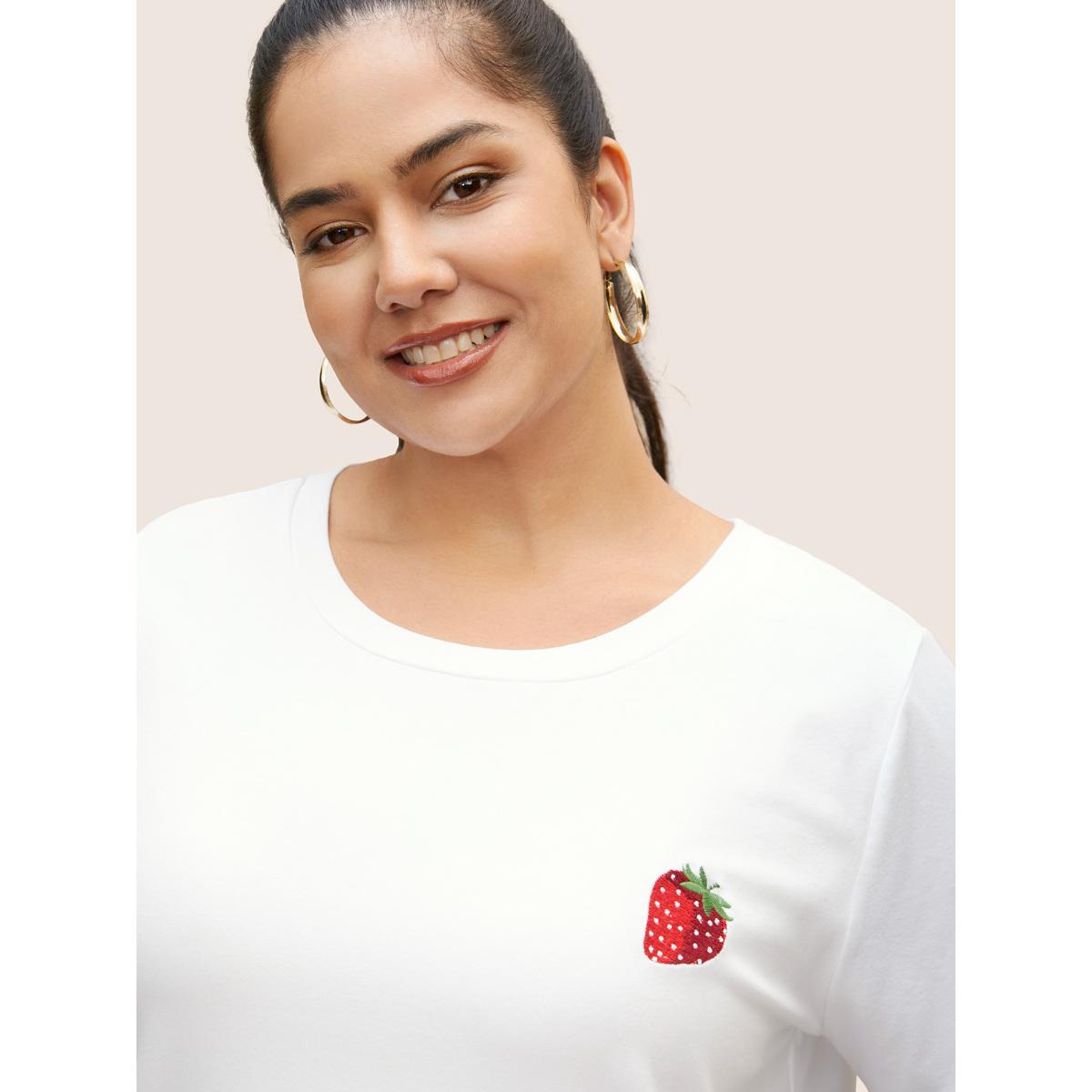 Plus Size Strawberry Print Crew Neck T-shirt Originalwhite Women Casual Contrast Fruit Round Neck Everyday T-shirts BloomChic 28/5X Product Image
