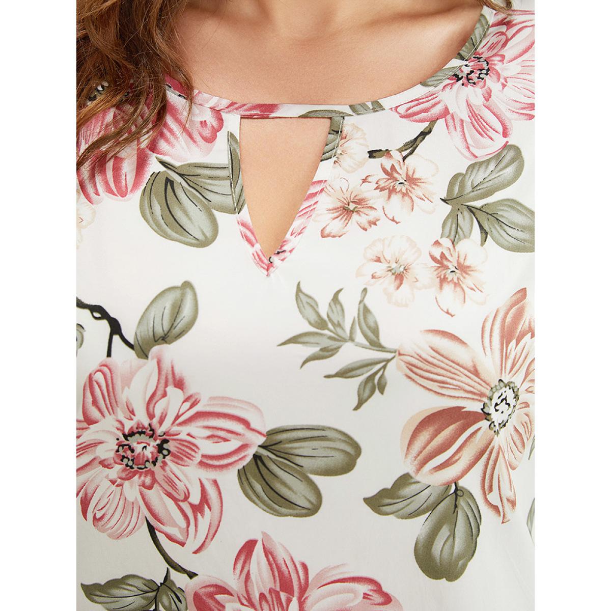 Plus Size Floral Pocket Keyhole Lace Cap Sleeve Flutter Dress Multicolor Women Elegant Printed Keyhole Cut-Out Cap Sleeve Curvy Knee Dress BloomChic 26/4X Product Image