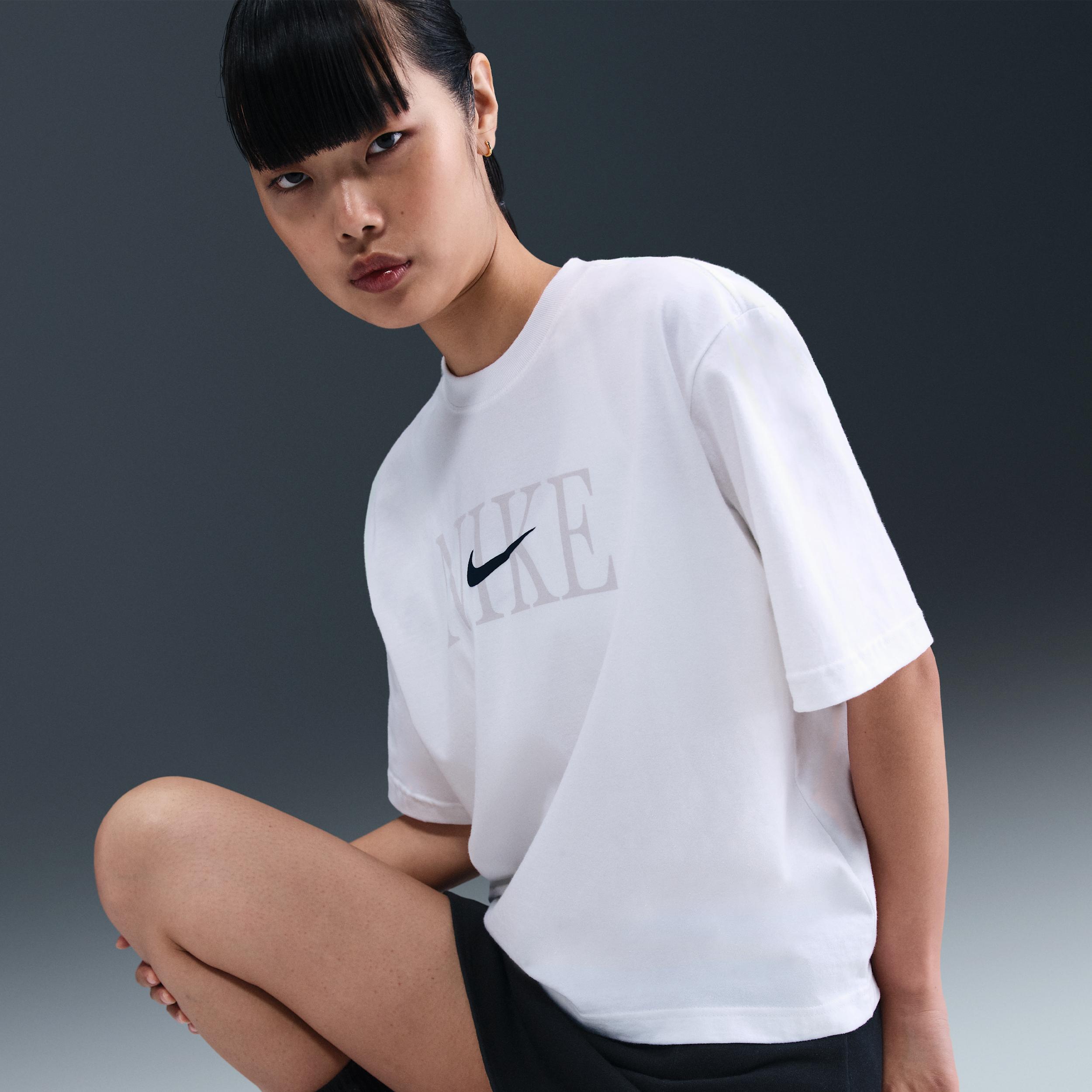 Women's Nike Sportswear Essential Boxy T-Shirt Product Image