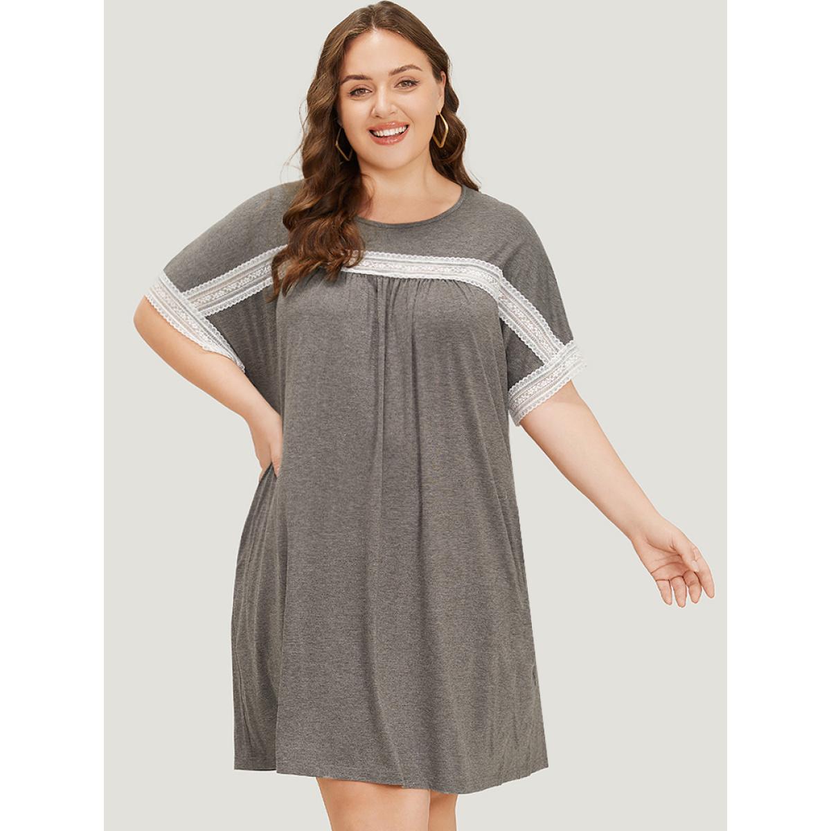Plus Size Plain Lace Batwing Sleeve Pocket Gathered Dress DimGray Women Casual Gathered Round Neck Short sleeve Curvy Knee Dress BloomChic 28/5X Product Image
