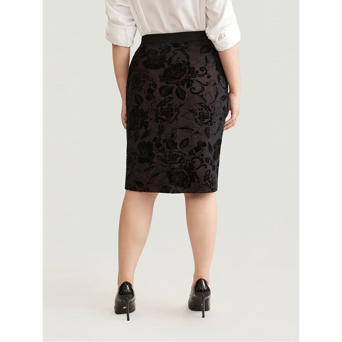 Plus Size Flocking Silhouette Floral Print Bodycon Skirt Women Scarlet Elegant Velvet Bodycon Medium stretch Dailywear Skirts BloomChic 22-24/3X Product Image