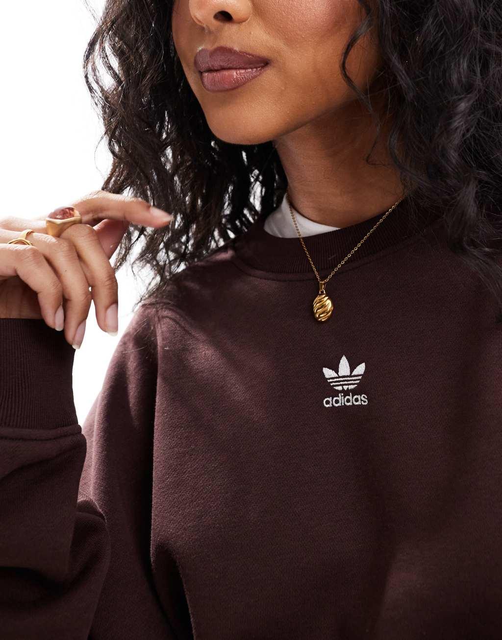 adidas Originals essential oversized sweatshirt in brown Product Image