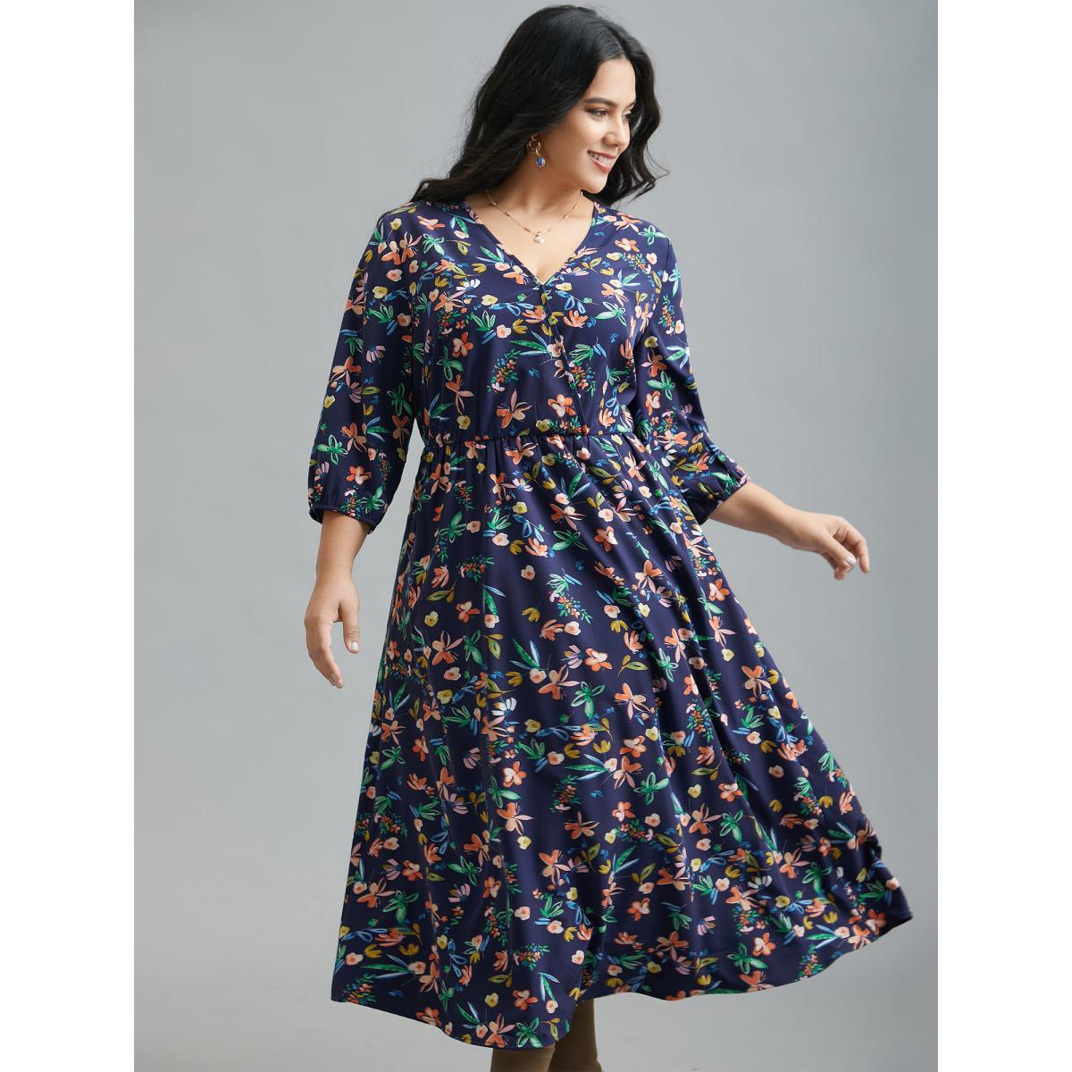 Plus Size Surplice Neck Floral Print Pocket Dress DarkBlue Women Elegant Non Overlap Collar Elbow-length sleeve Curvy BloomChic 28/5X Product Image