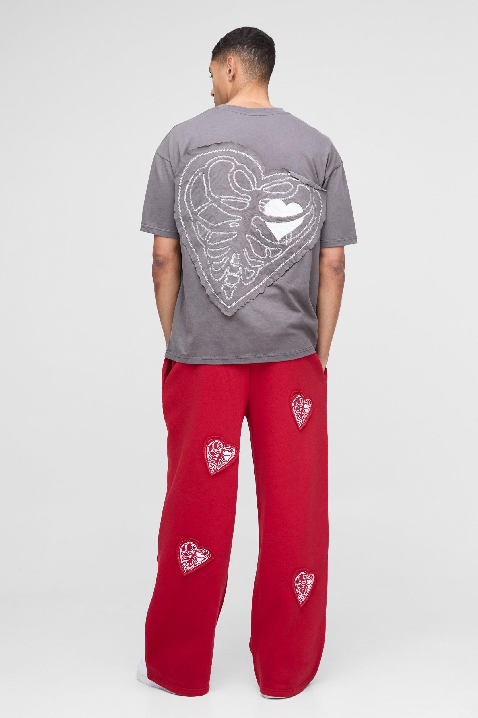 Oversized Heavyweight Hearts Applique T-Shirt | boohooMAN USA Product Image