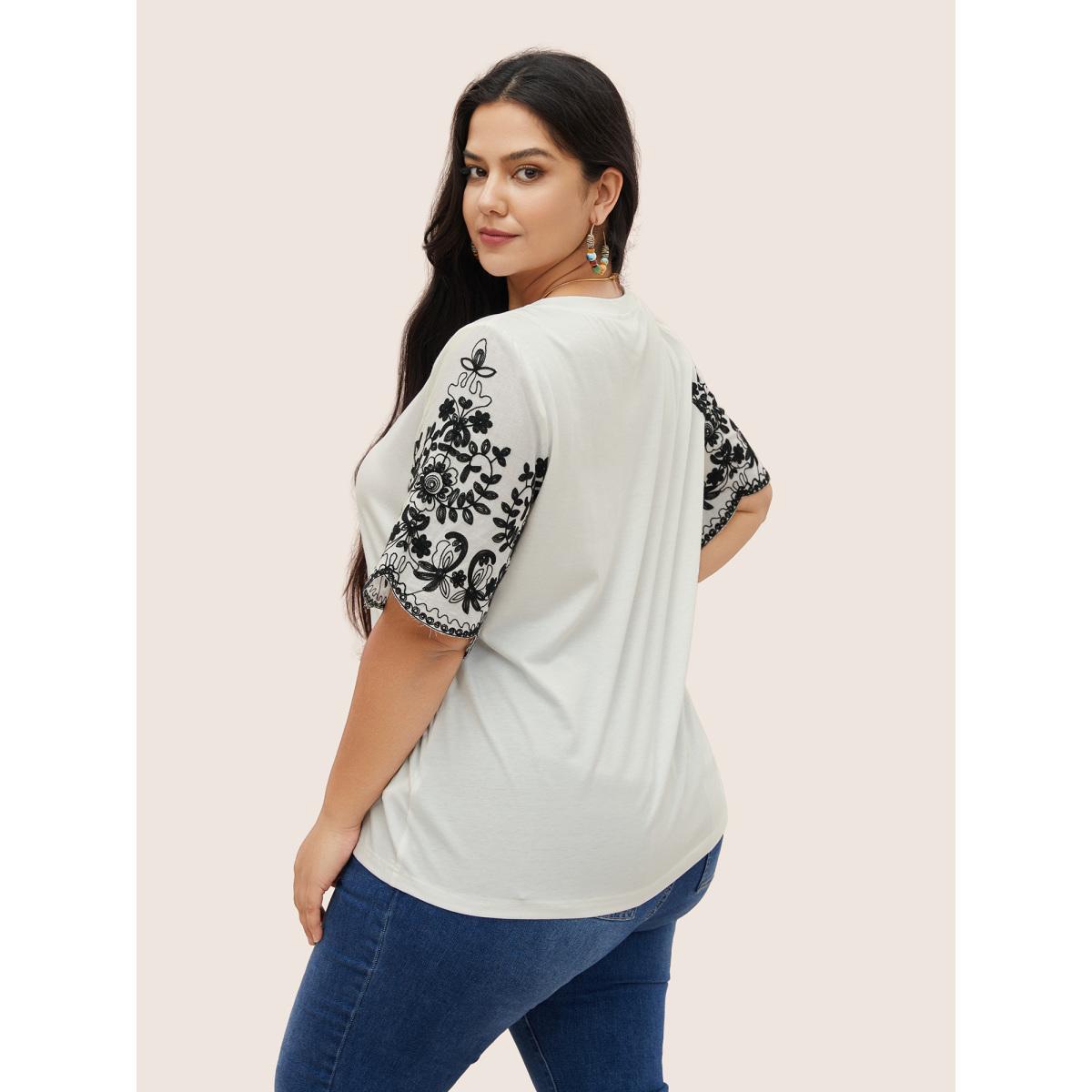 Plus Size Round Neck Floral Embroidered Scalloped Trim T-shirt White Women Resort Contrast Round Neck Vacation T-shirts BloomChic 18-20/2X Product Image