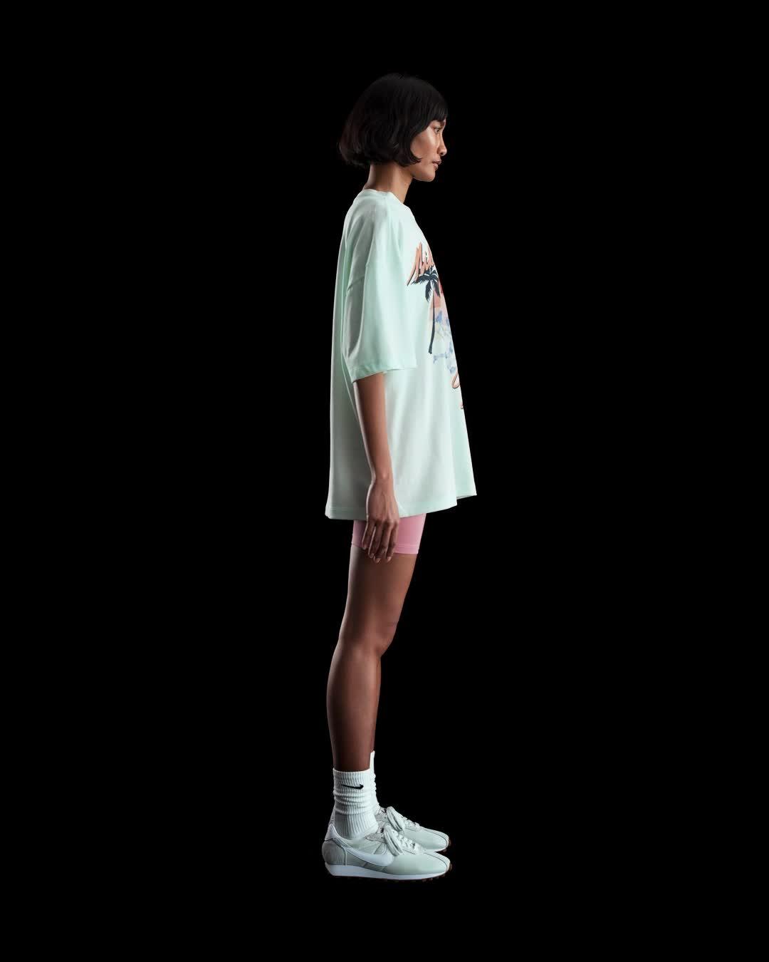 Nike Sportswear Essential Women's Oversized T-Shirt Product Image