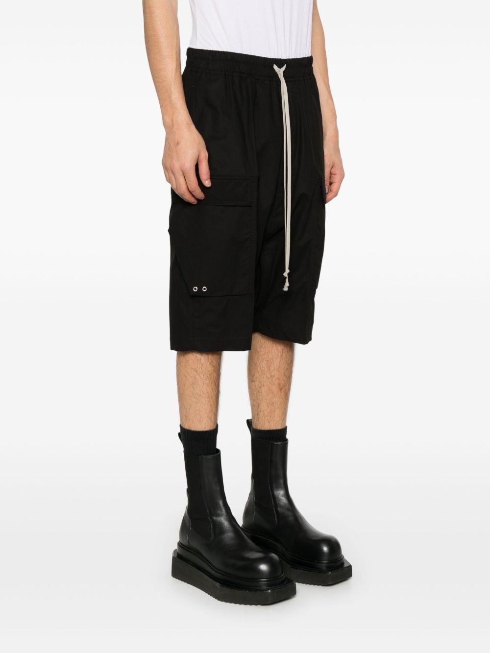 drop-crotch cargo shorts Product Image