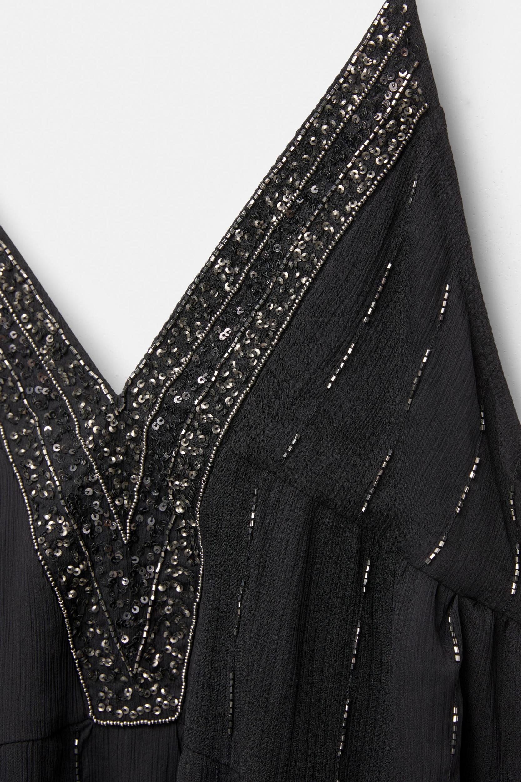 Short beaded dress Product Image