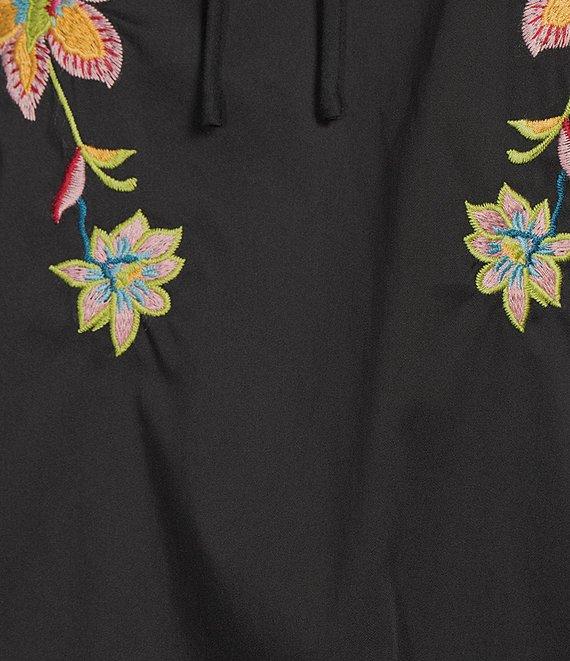 Calessa Petite Size Patchwork Embroidered Split V-Neck 3/4 Sleeve Tunic Product Image