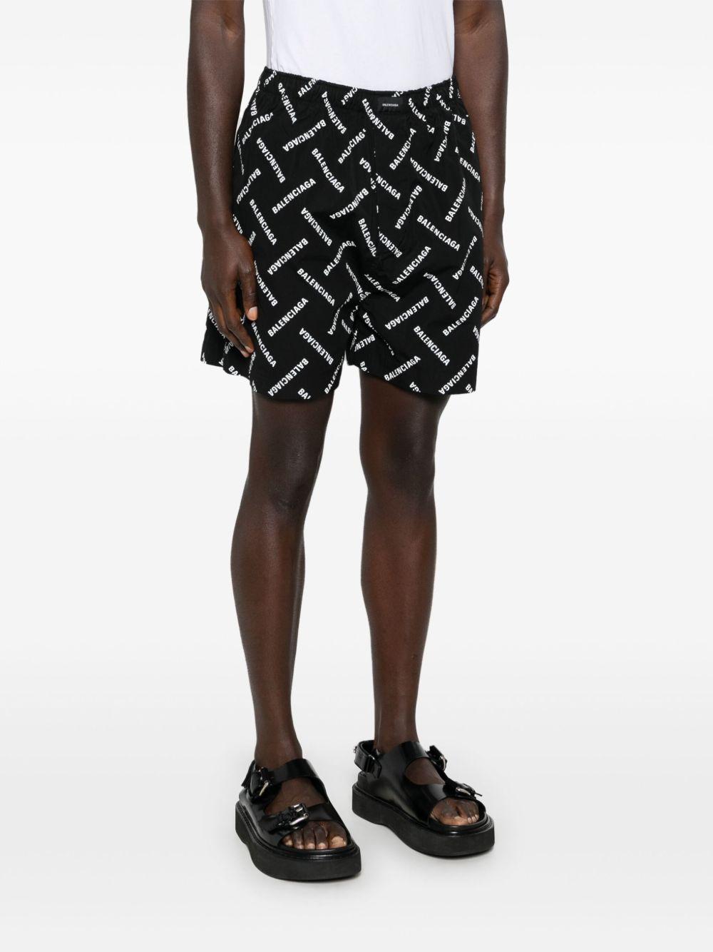 logo-print shorts Product Image