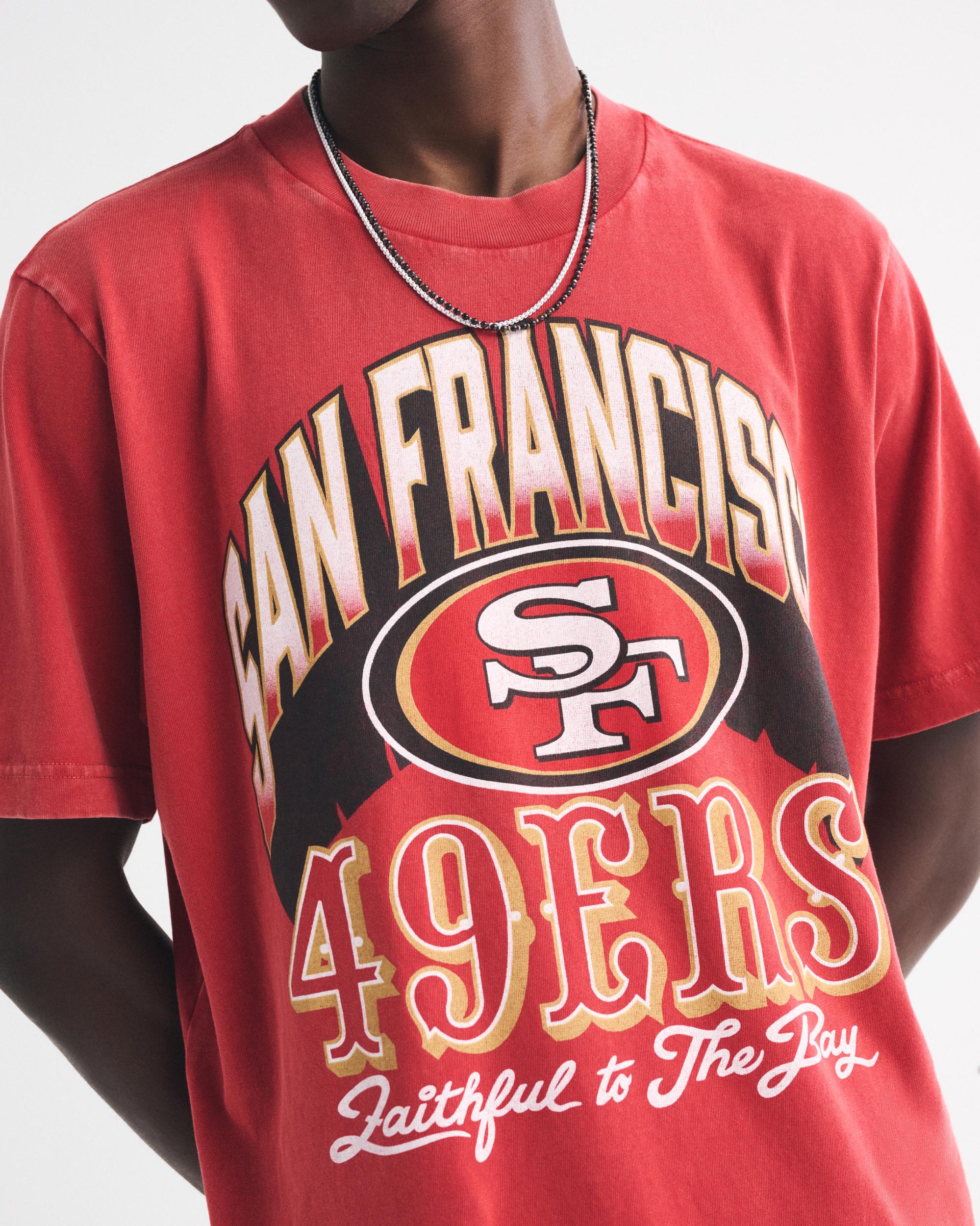 San Francisco 49ers Vintage-Inspired Graphic Tee Product Image