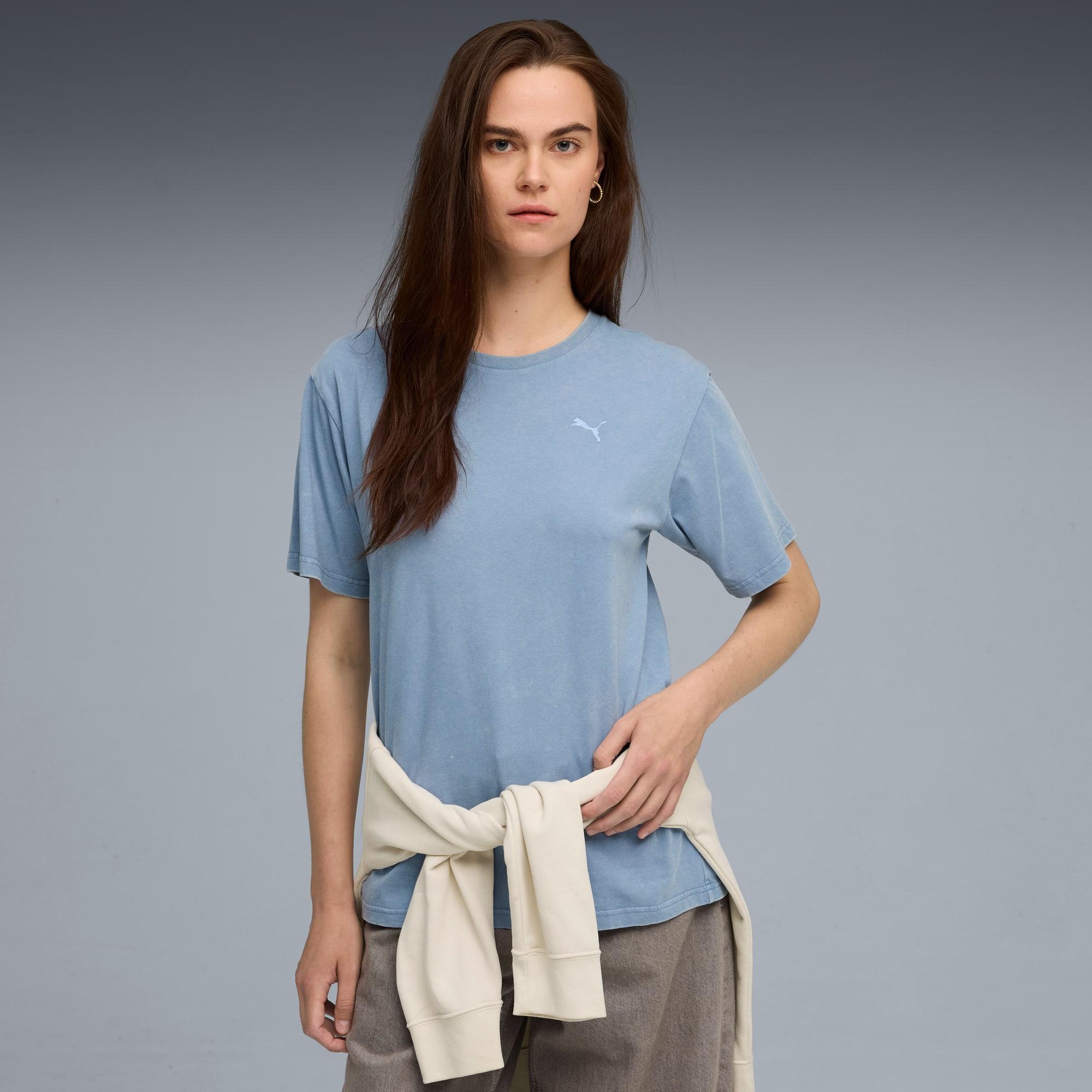 ESS ELEVATED Wash Tee Women Product Image