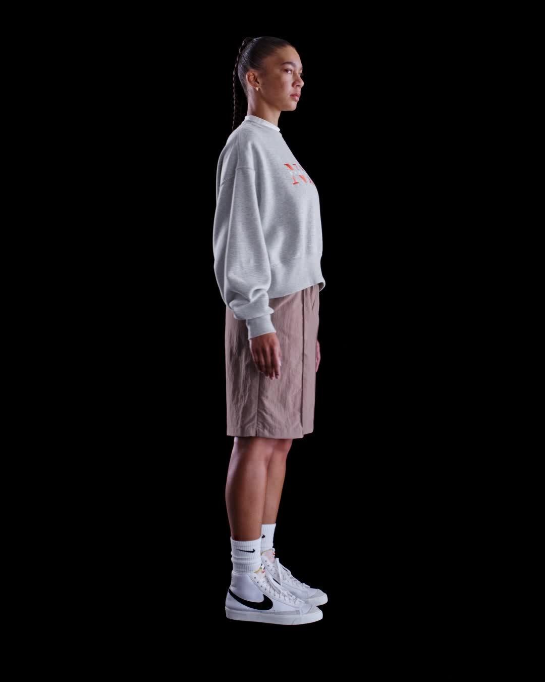 Womens Nike Sportswear Phoenix Fleece Oversized Crew-Neck Sweatshirt | IH4056-063 Product Image