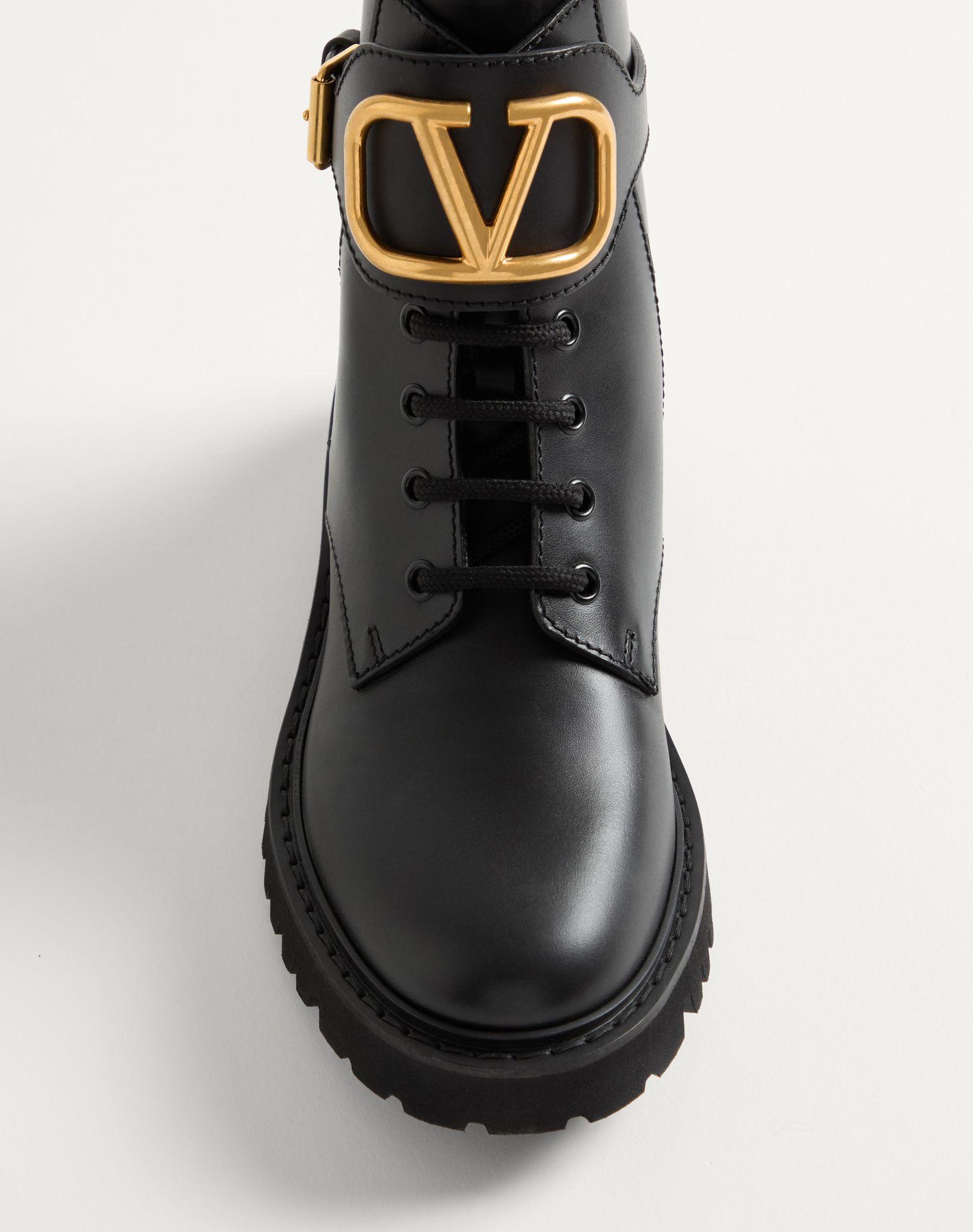 VLOGO SIGNATURE CALFSKIN COMBAT BOOT 35MM / .8 IN. Product Image