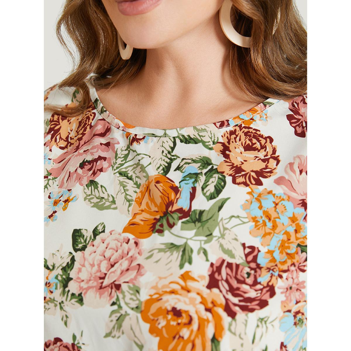 Plus Size Multicolor Floral Print Hanky Hem Blouse Women Elegant Short sleeve Round Neck Dailywear Blouses BloomChic 22-24/3X Product Image